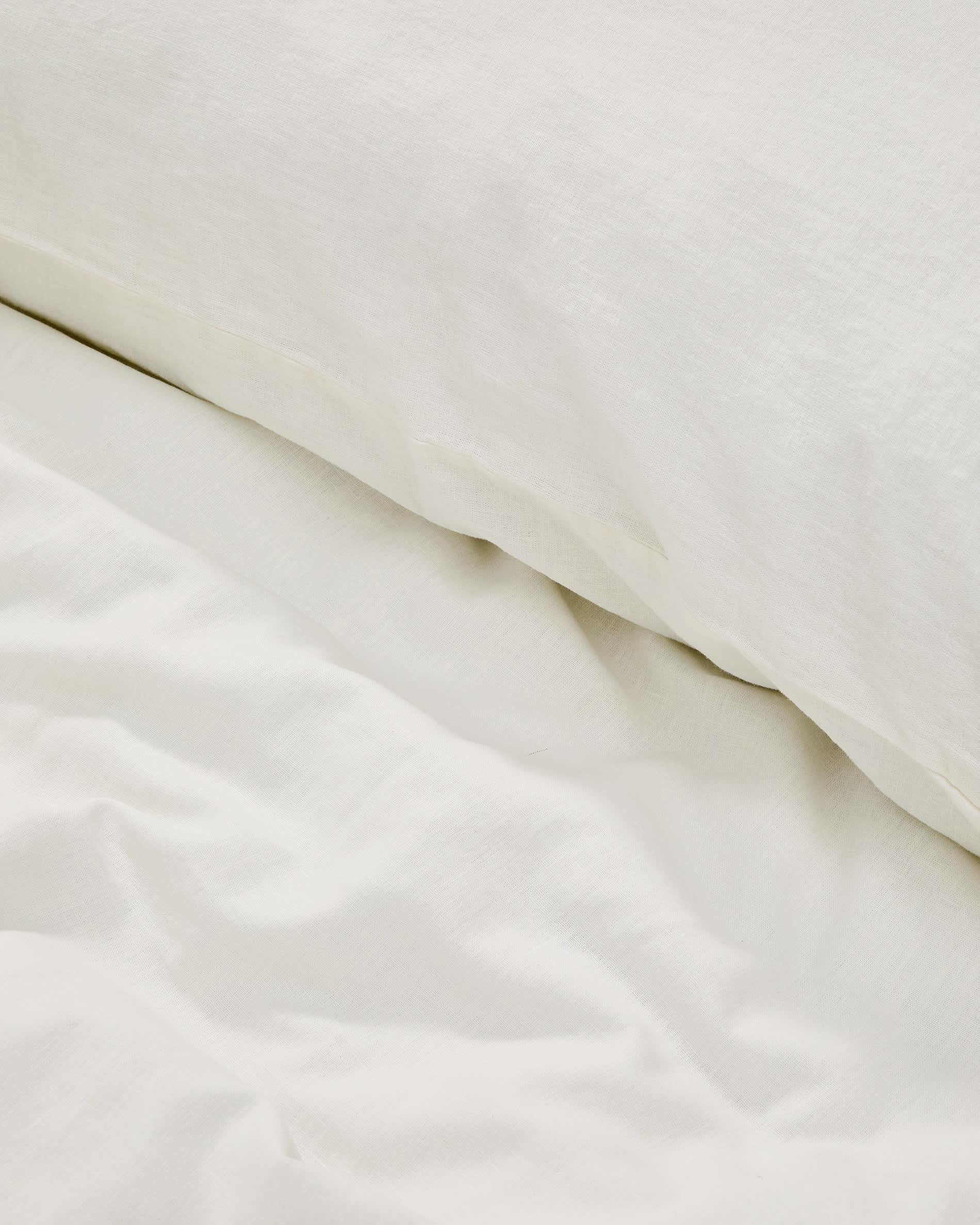 Simmel duvet cover and pillowcase set in ecru linen blend for 180 cm bed