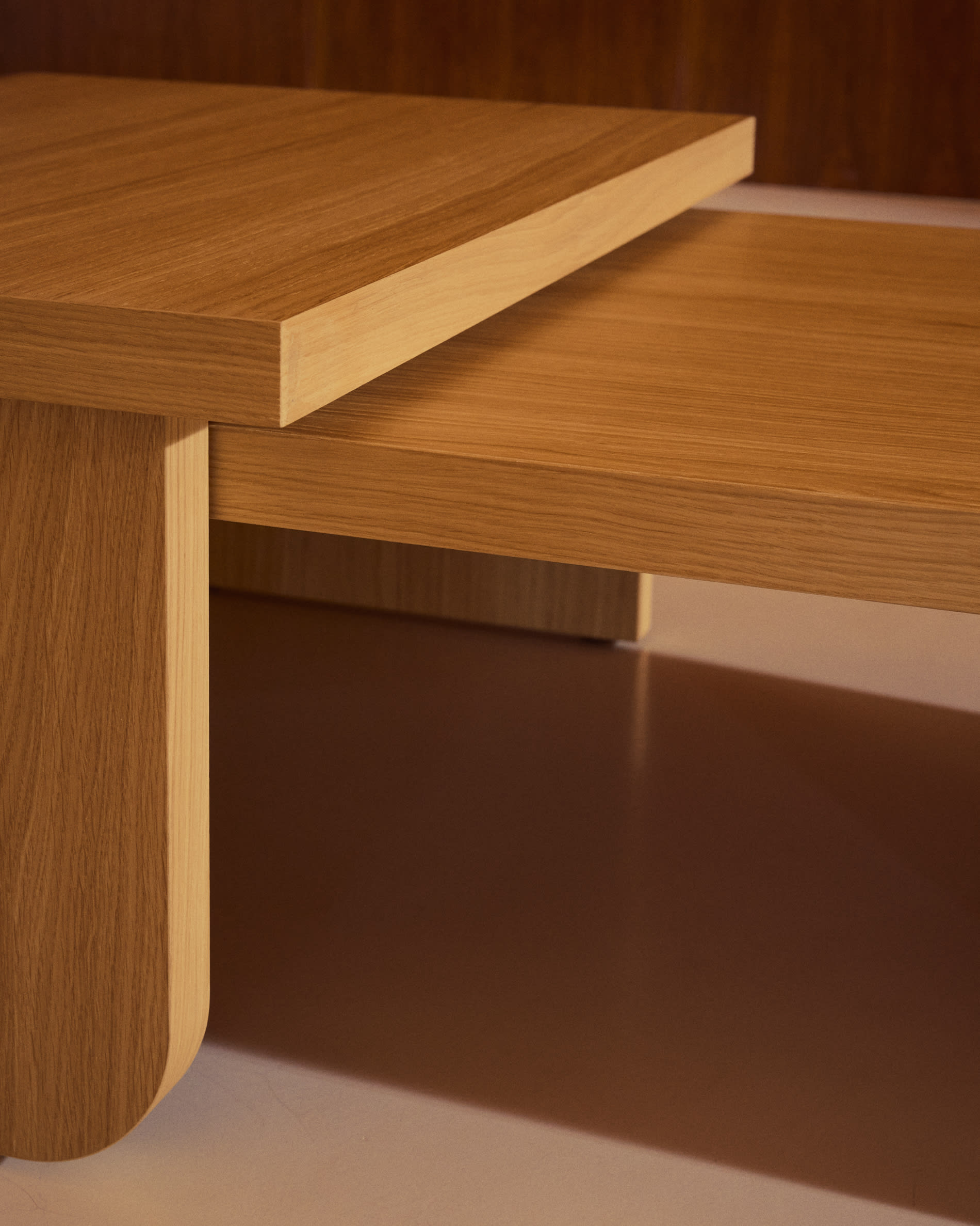 Oaq set of 2 coffee tables in oak wood veneer with natural finish FSC Mix Credit