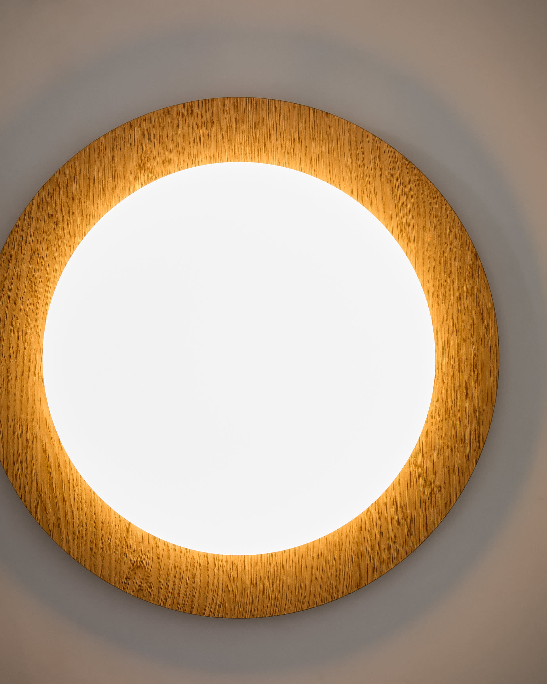 Novae ceiling lamp in light wood-effect brushed steel and frosted glass Ø 40 cm
