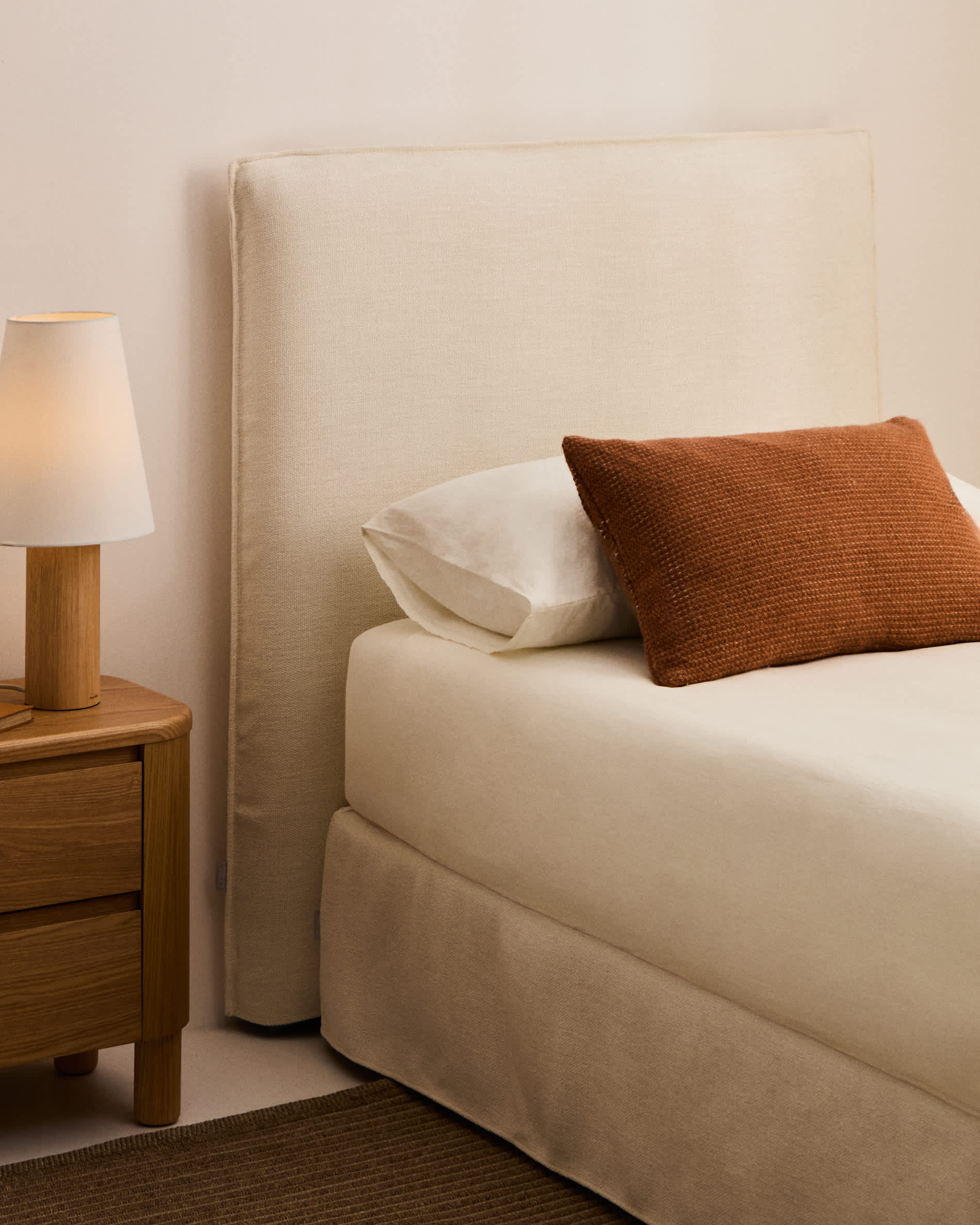 Jaira white chenille headboard with removable cover for beds up to 90cm FSC Mix Credit