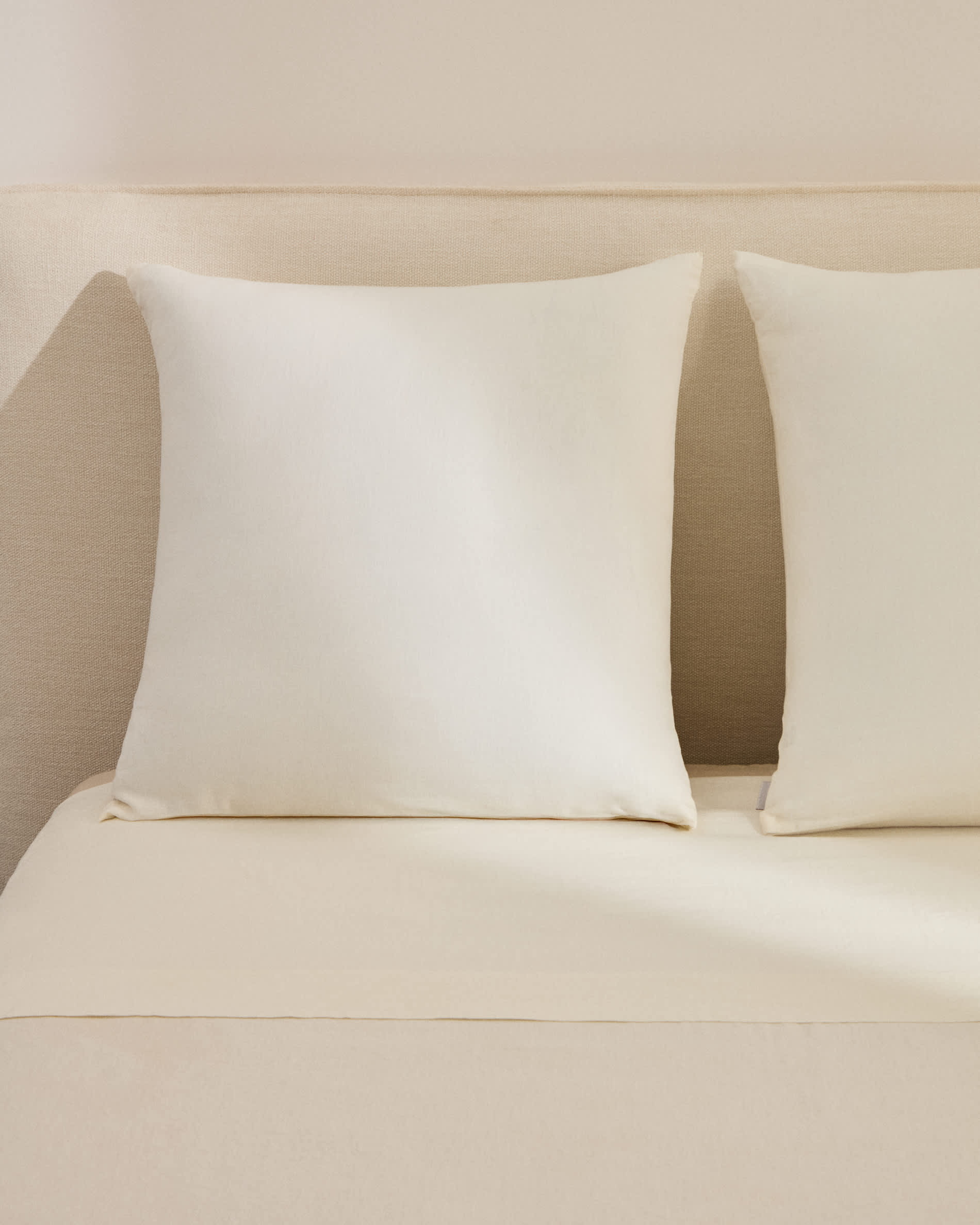 Simmel set of 2 beige linen blend pillow cases 65 x 65cm