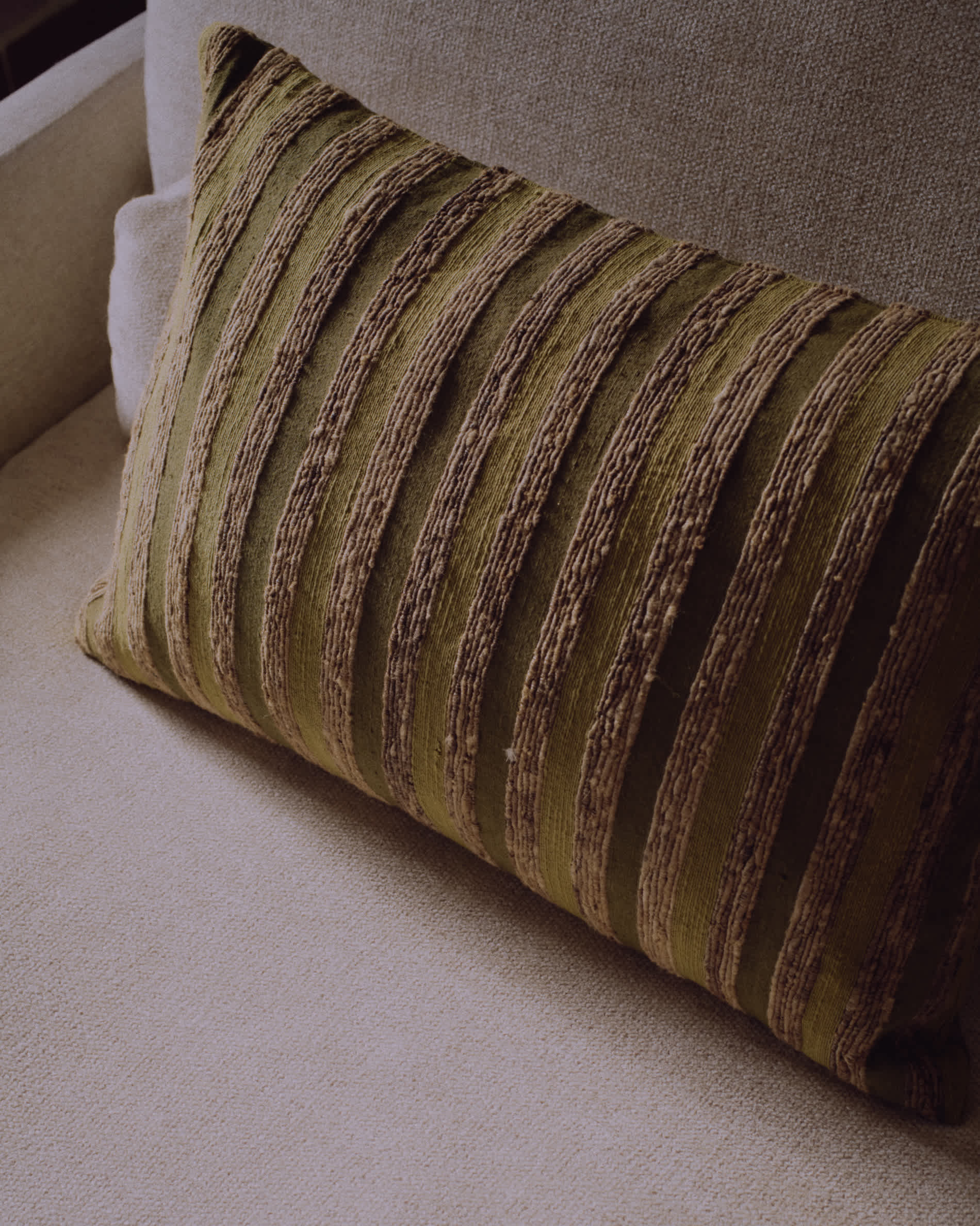Dorevi green striped silk blend jacquard cushion cover 40 x 60cm