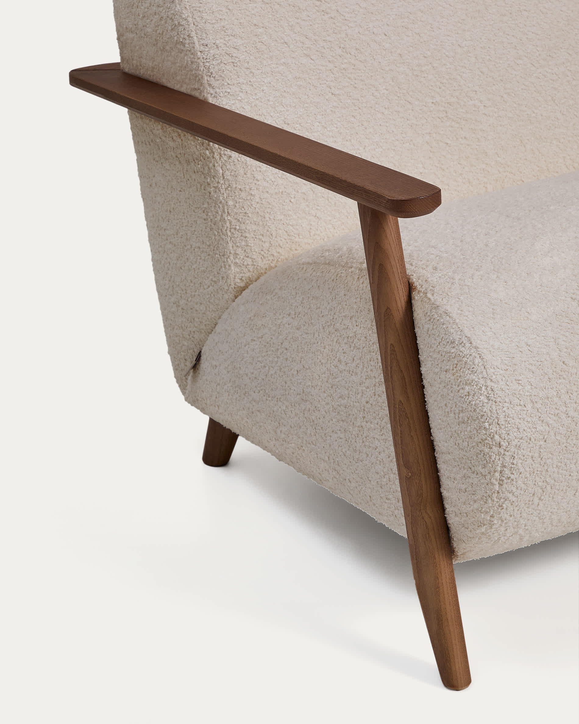 Meghan fire-retardant armchair in beige bouclé and solid ash wood with walnut-coloured finish FSC Mix Credit