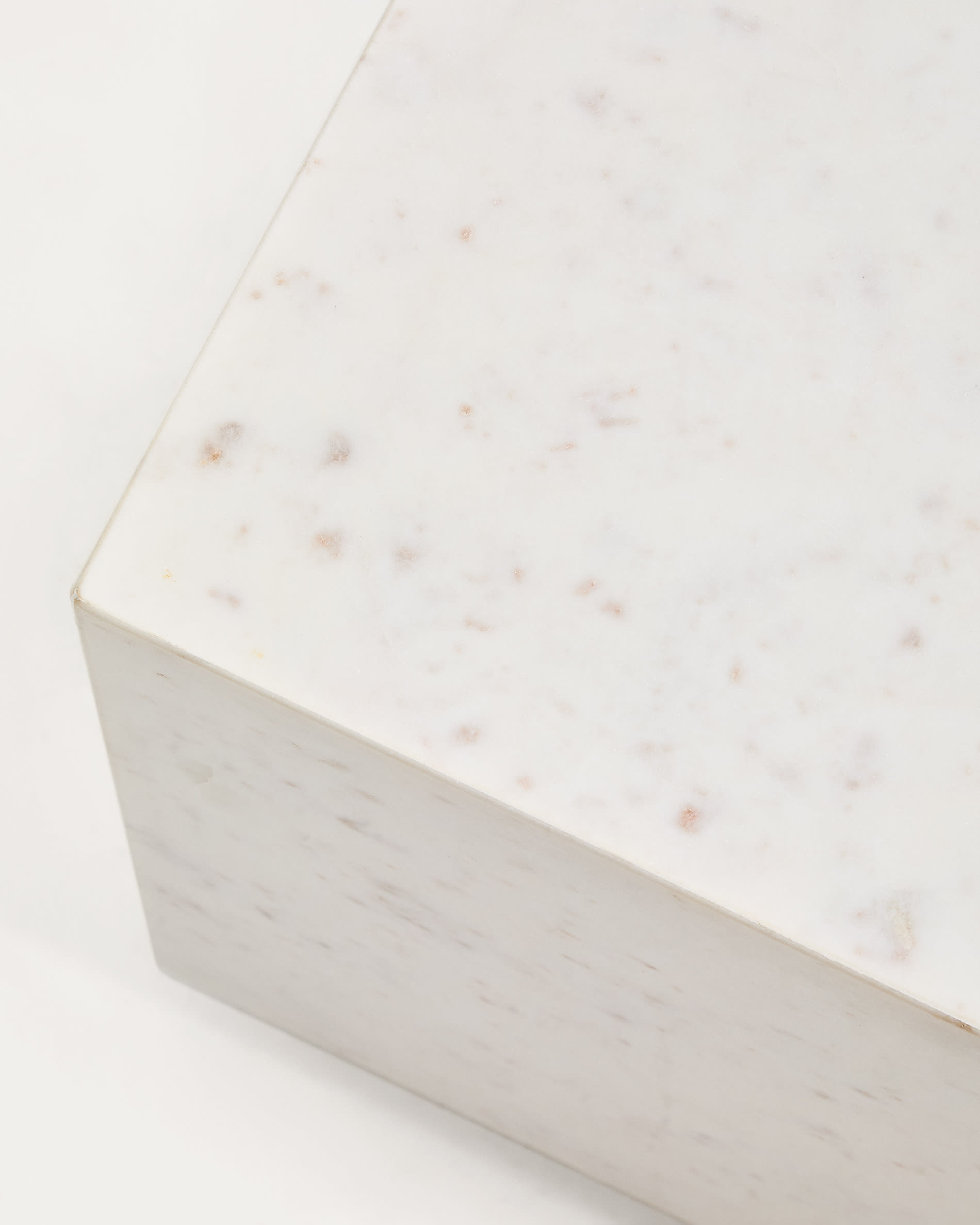 Sorein side table in white marble 50 x 50 cm