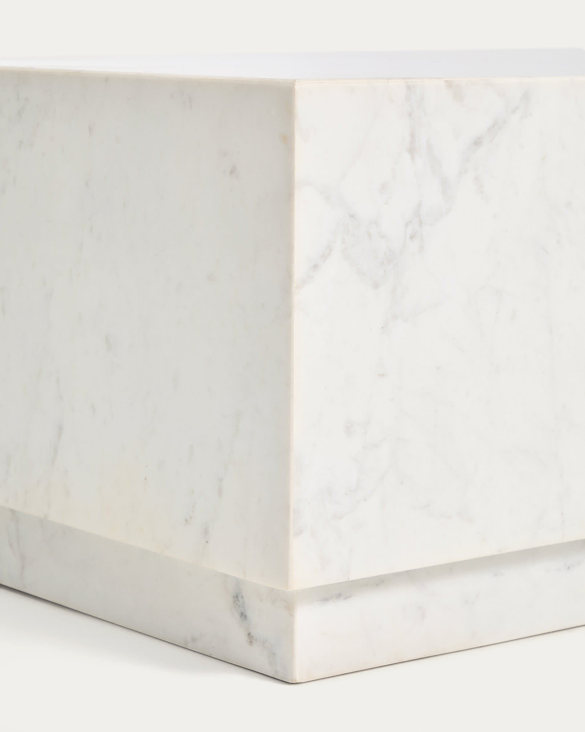 Sorein coffee table in white marble 100 x 50 cm