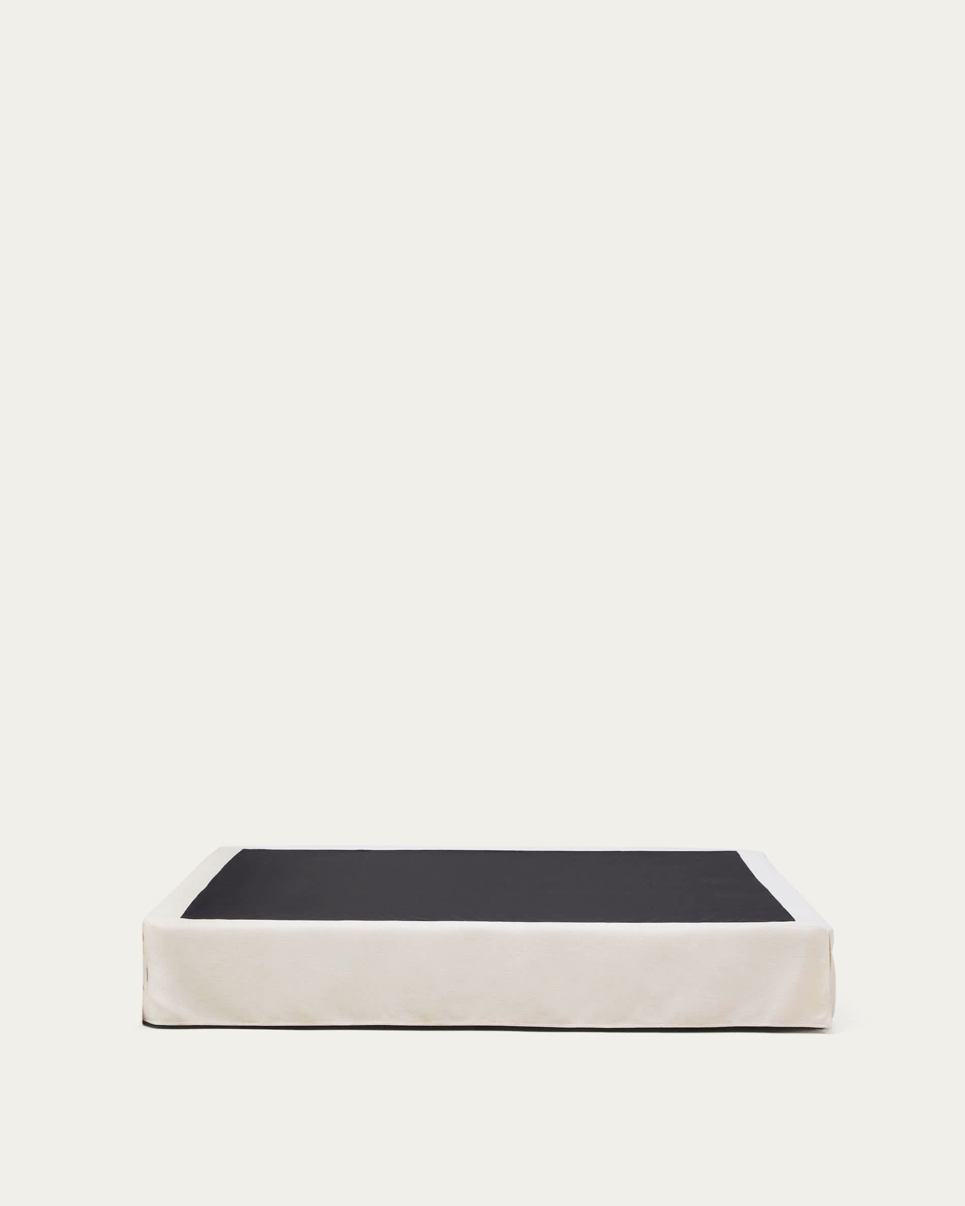 Jaira bed base with removable cover in white chenille for 180 x 200cm mattress