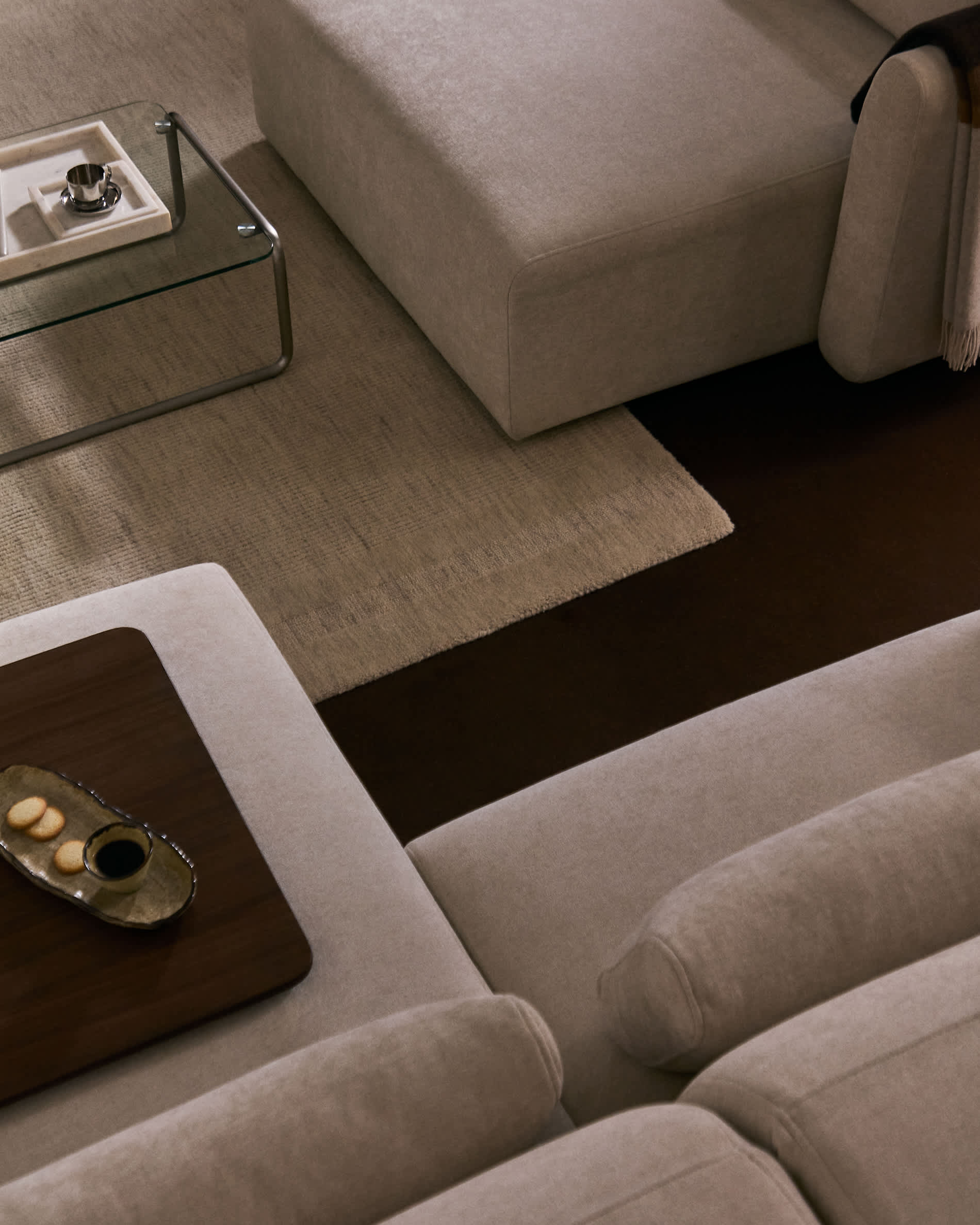 Lares 3-seater sofa with motorised sliding seats and reclining headrest in beige chenille 240cm