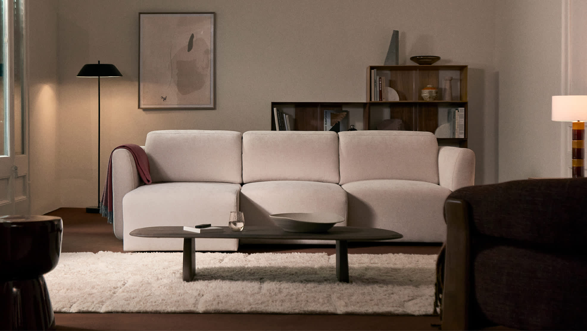 page.sofas.collections_name.lares