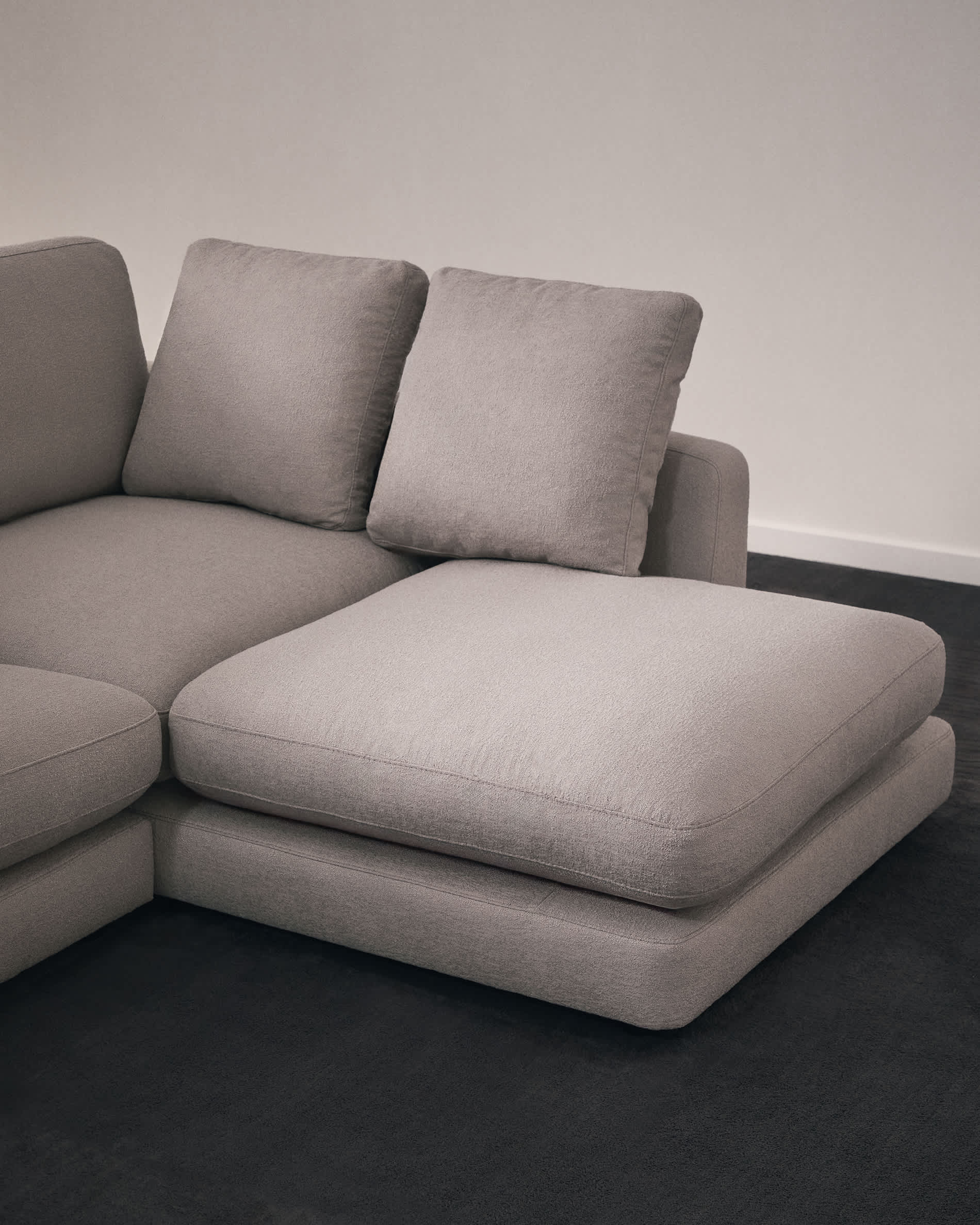 Gala 4-seater grey micro bouclé sofa with right-hand chaise longue FSC Mix Credit 300 cm
