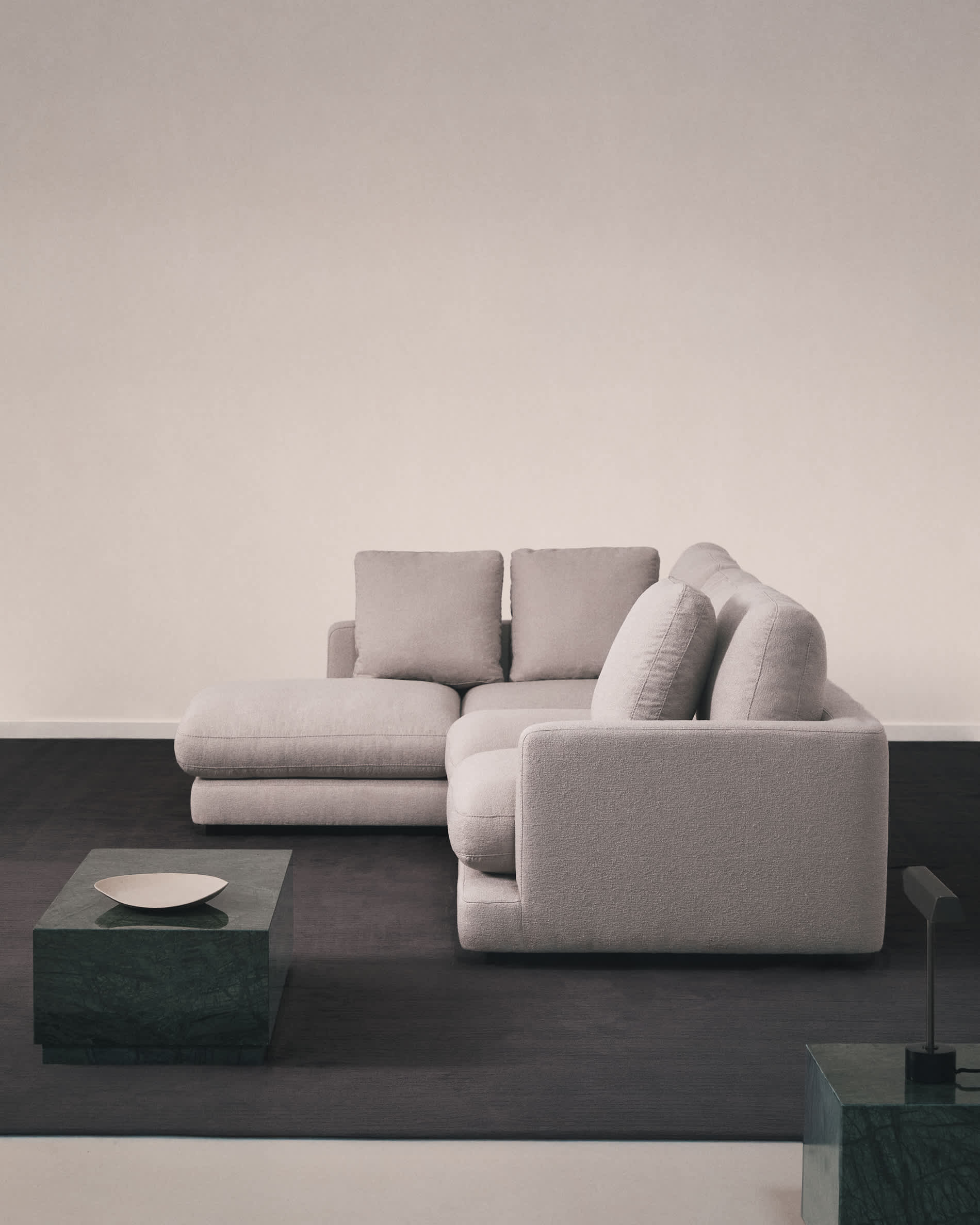 Gala 4-seater grey micro bouclé sofa with left-hand chaise longue FSC Mix Credit 300 cm