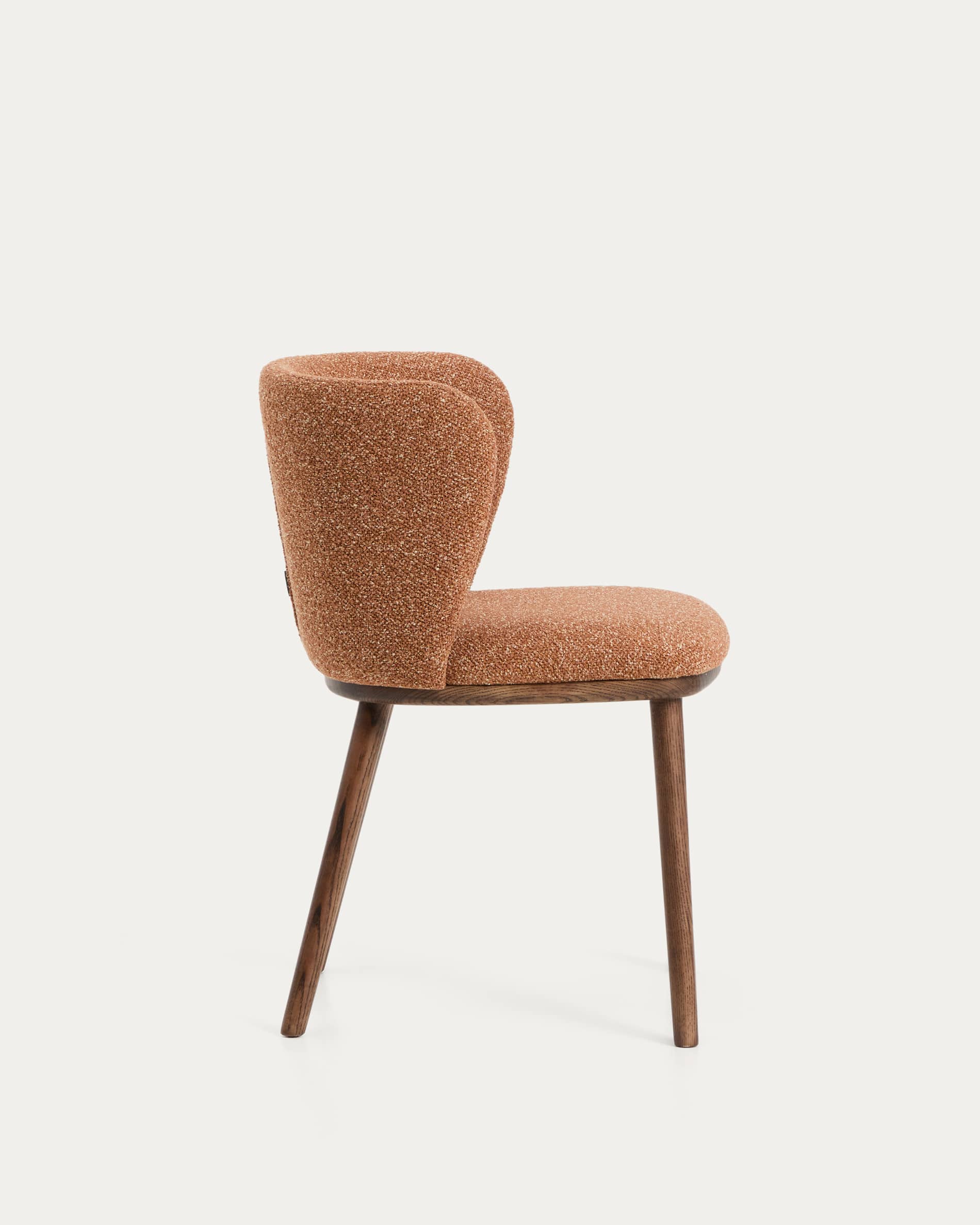 Ciselia terracotta thick chenille chair with solid ash wood legs with walnut-coloured finish FSC Mix Credit