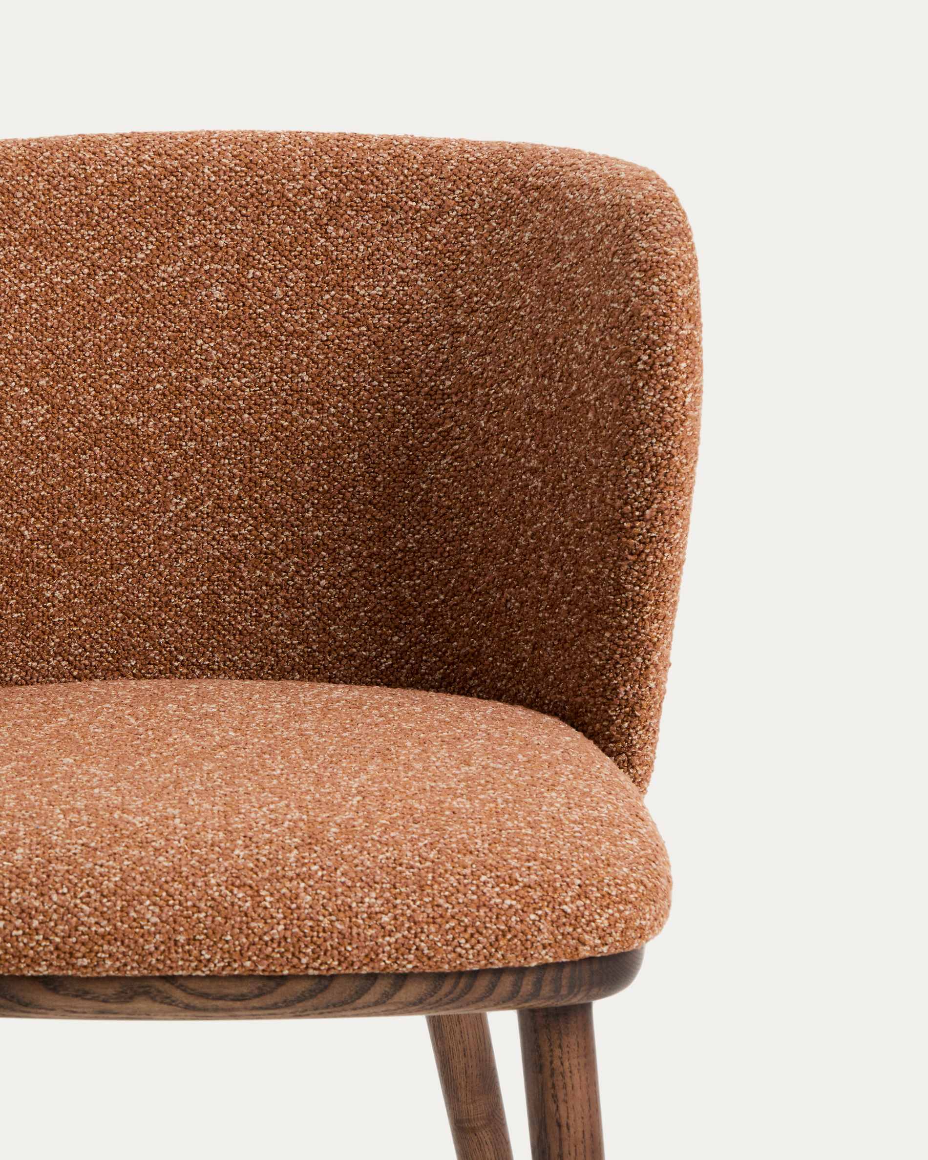 Ciselia terracotta thick chenille chair with solid ash wood legs with walnut-coloured finish FSC Mix Credit