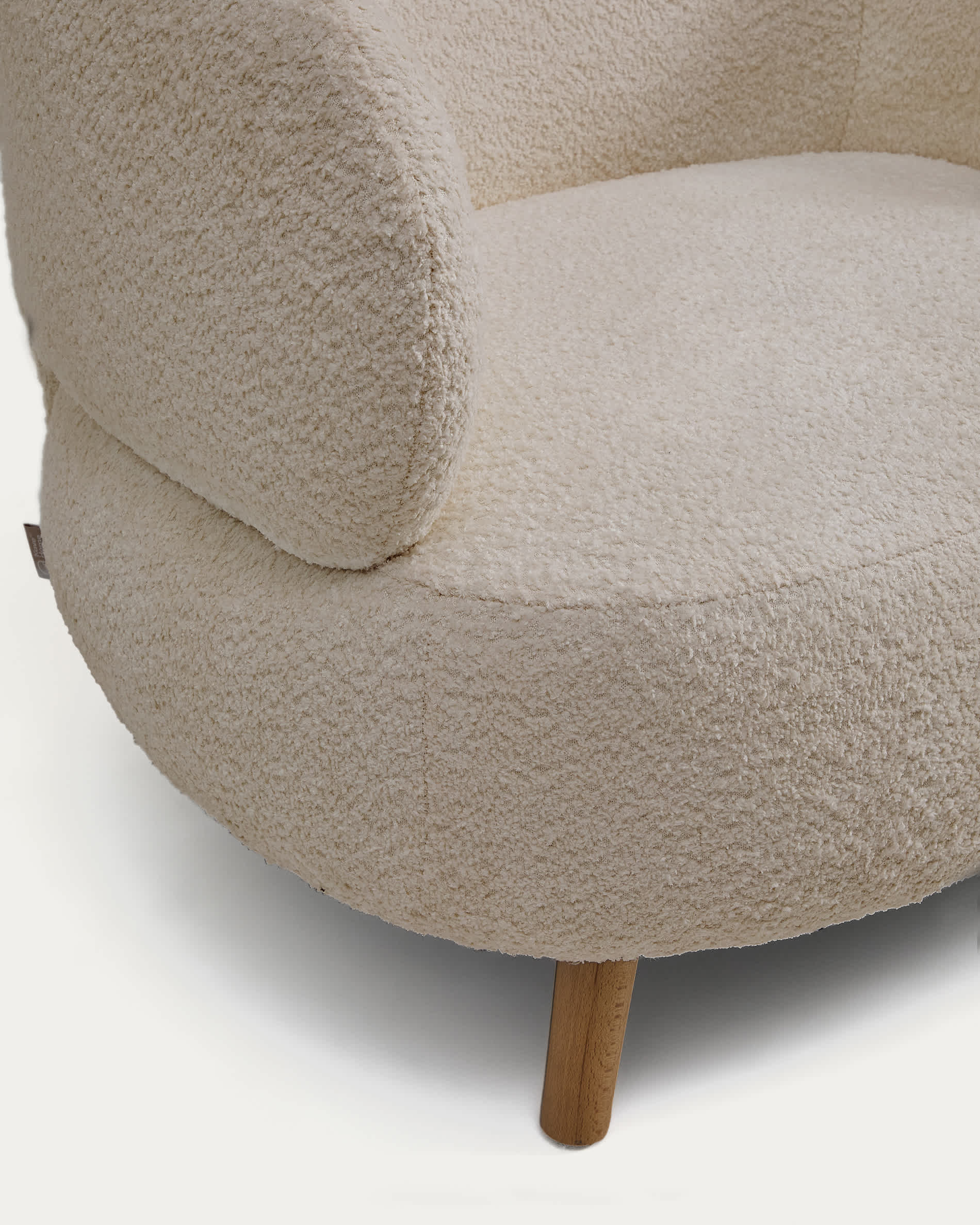 Luisa fire-retardant beige bouclé armchair with solid beech wood legs 90cm
