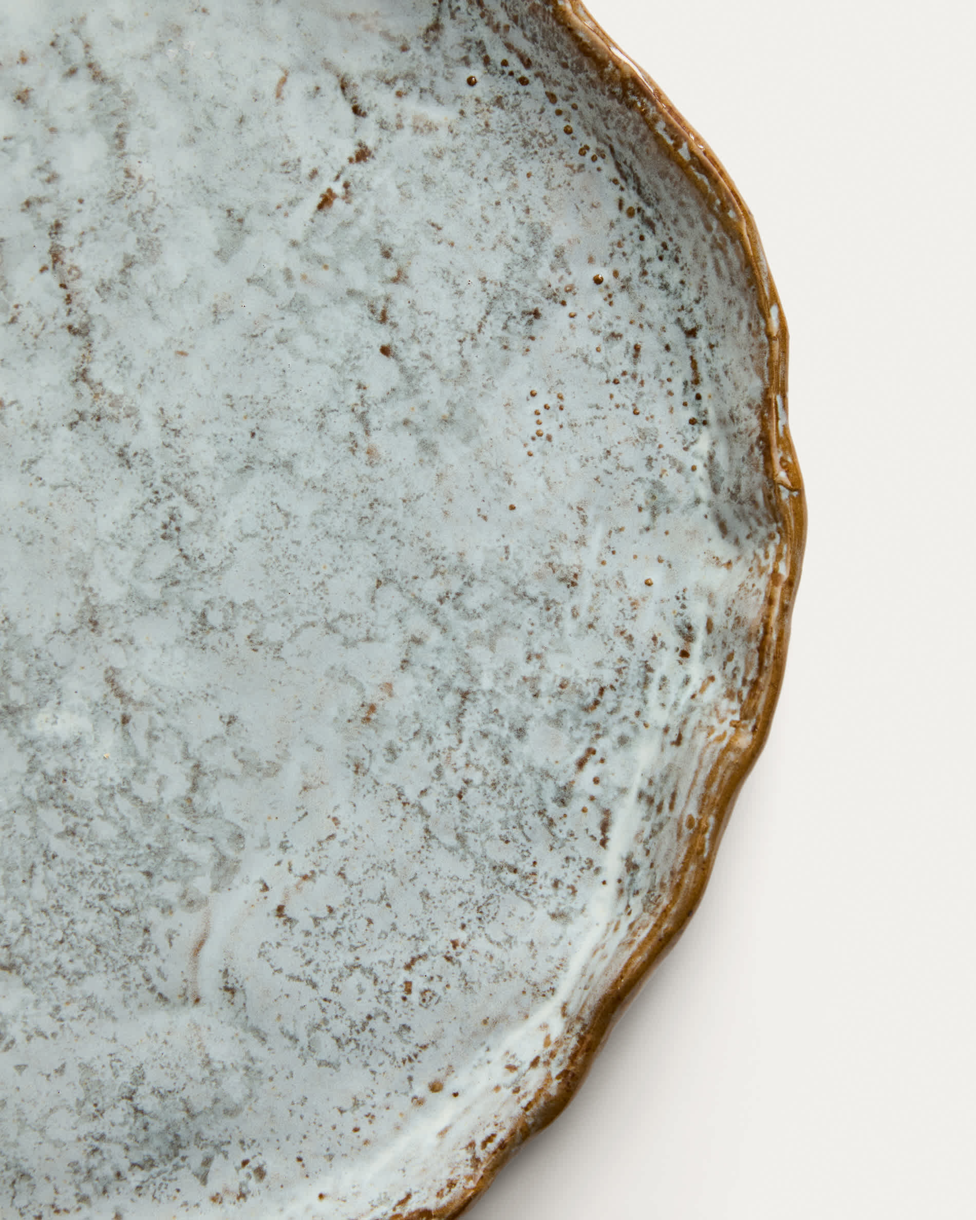 Alenia brown ceramic dinner plate