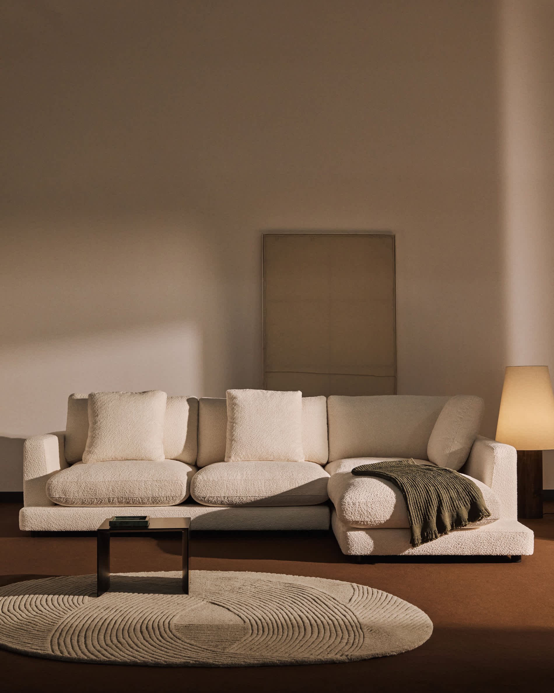 Gala fire-retardant beige bouclé 4-seater sofa with right chaise longue FSC Mix Credit 300cm