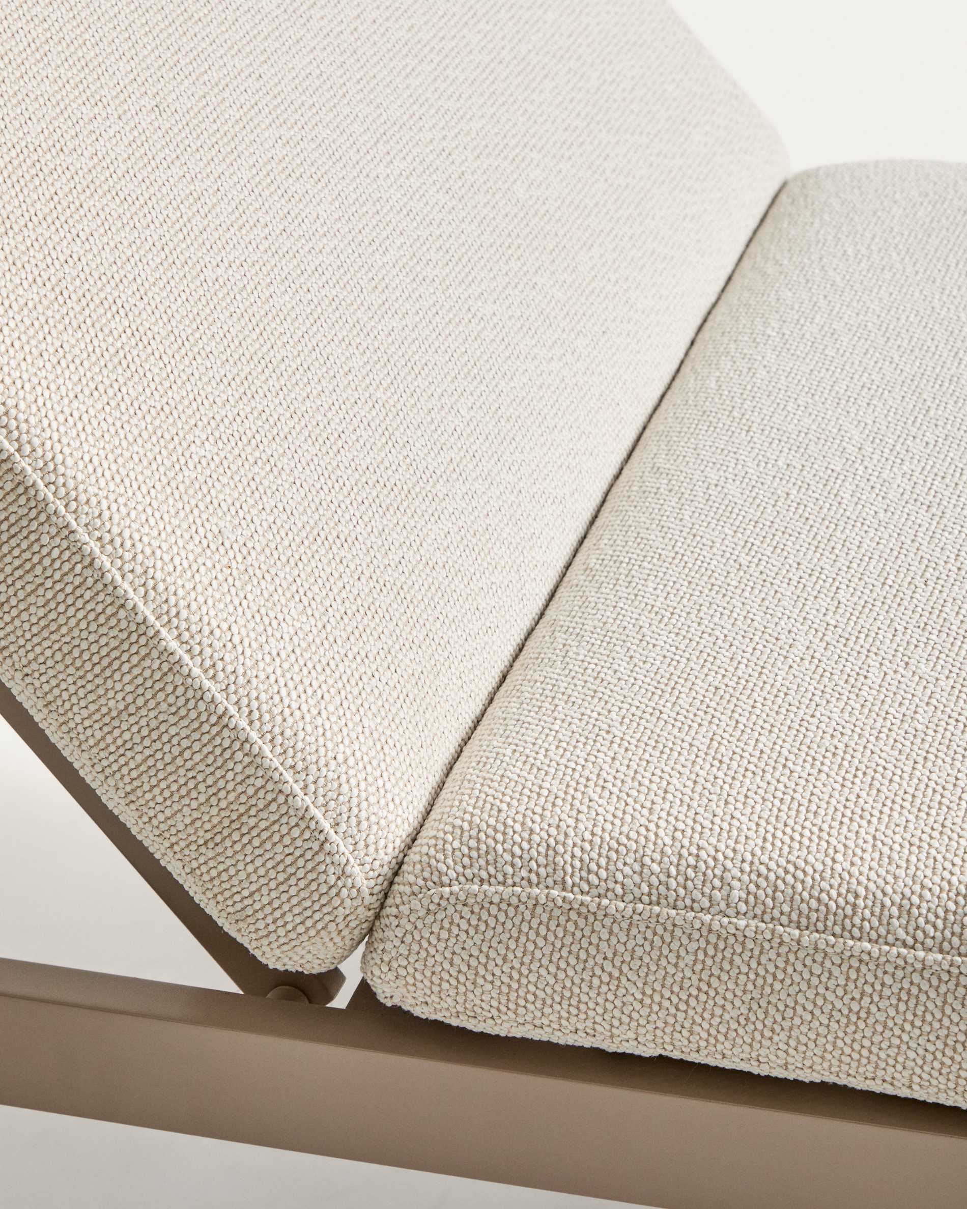Kionia taupe aluminium sun lounger.