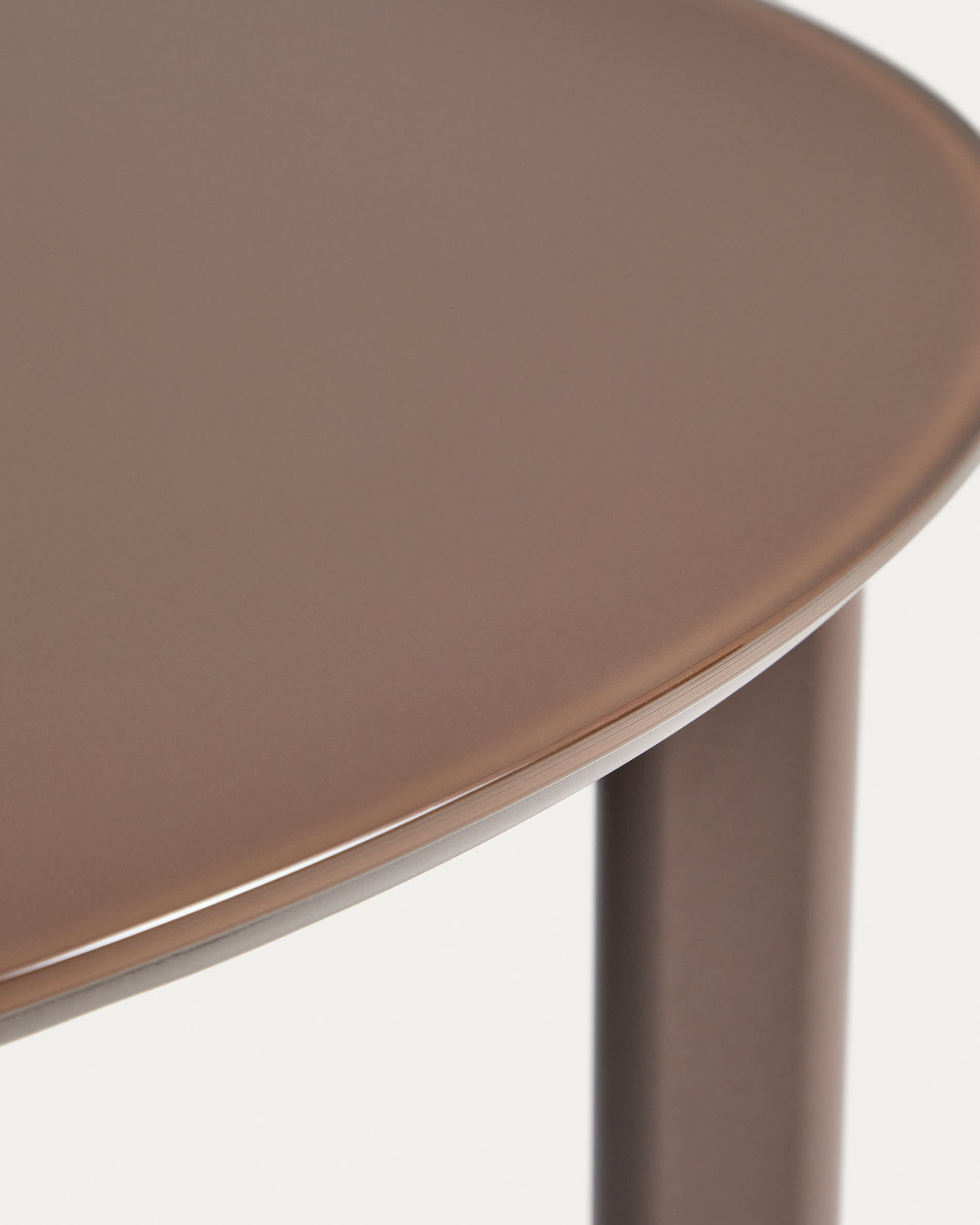 Erice round table in aluminium and brown tempered glass Ø120 cm