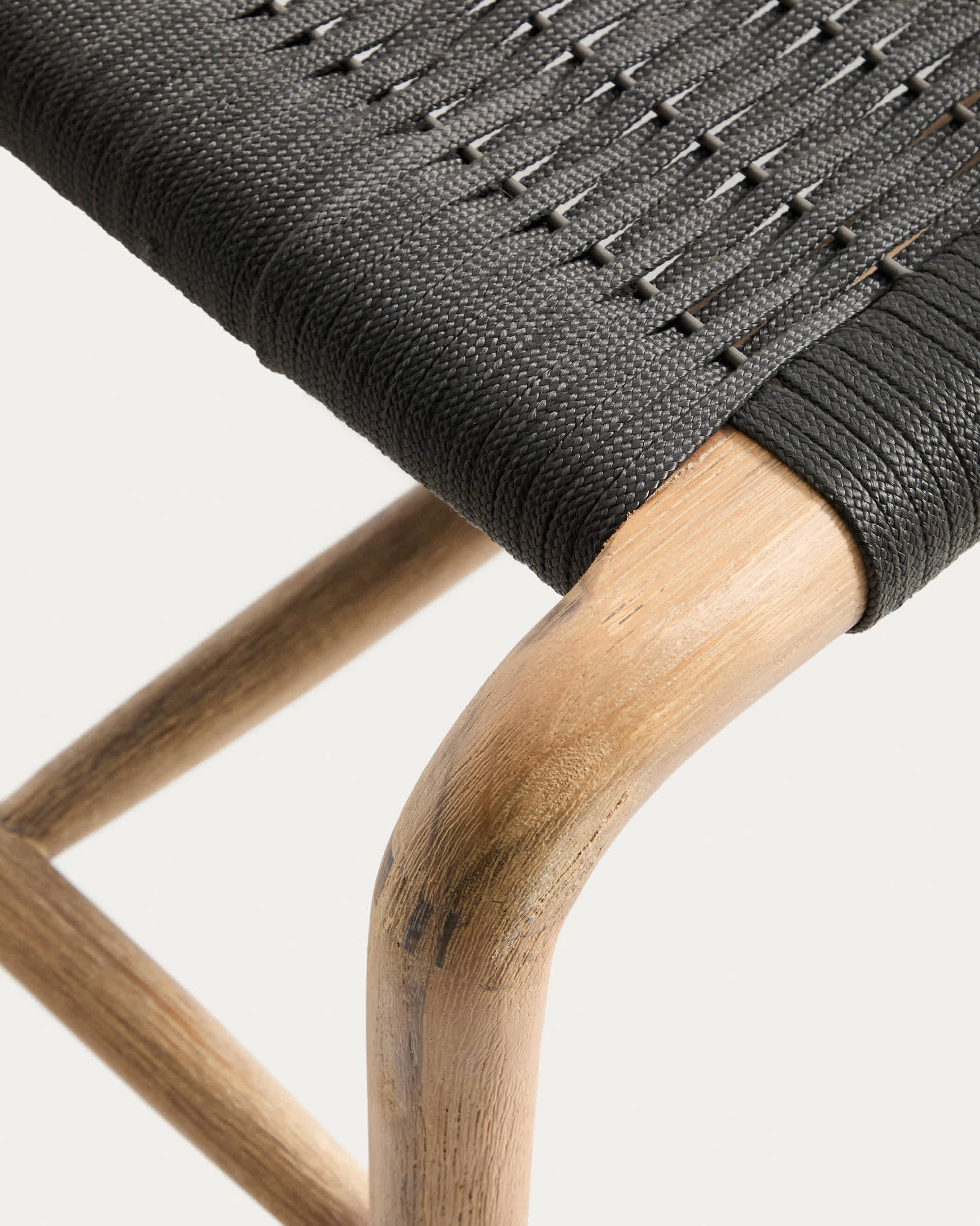 Alipa bench in FSC 100% solid acacia wood and dark grey rope cord 180 cm