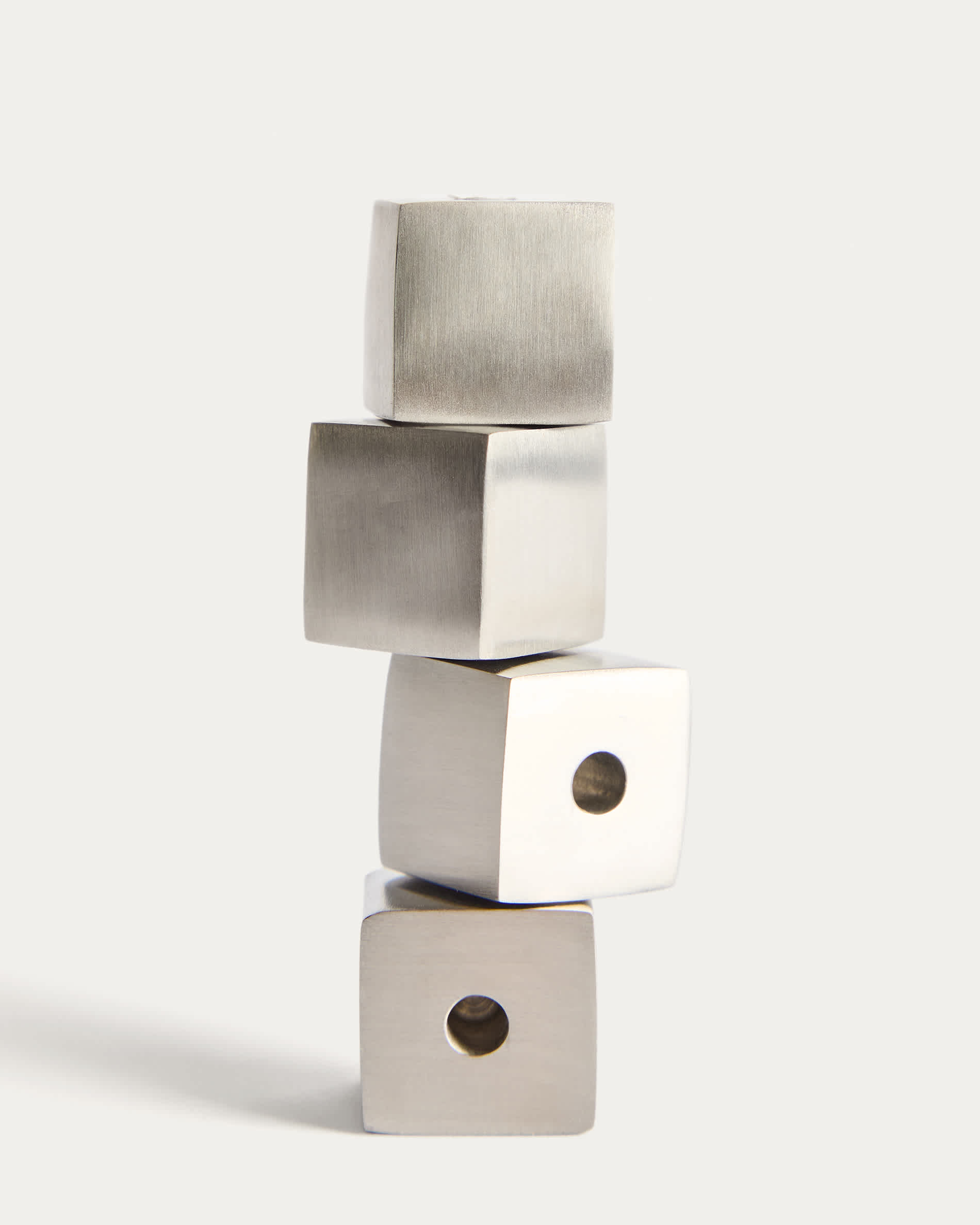 Acadia set of 4 stainless steel candle holders with matte silver finish