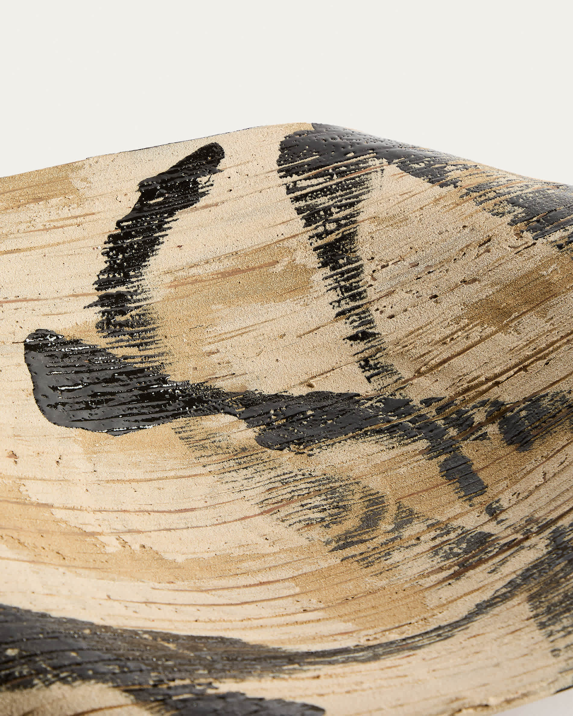 Dirva brown ceramic centrepiece 40 x 51cm