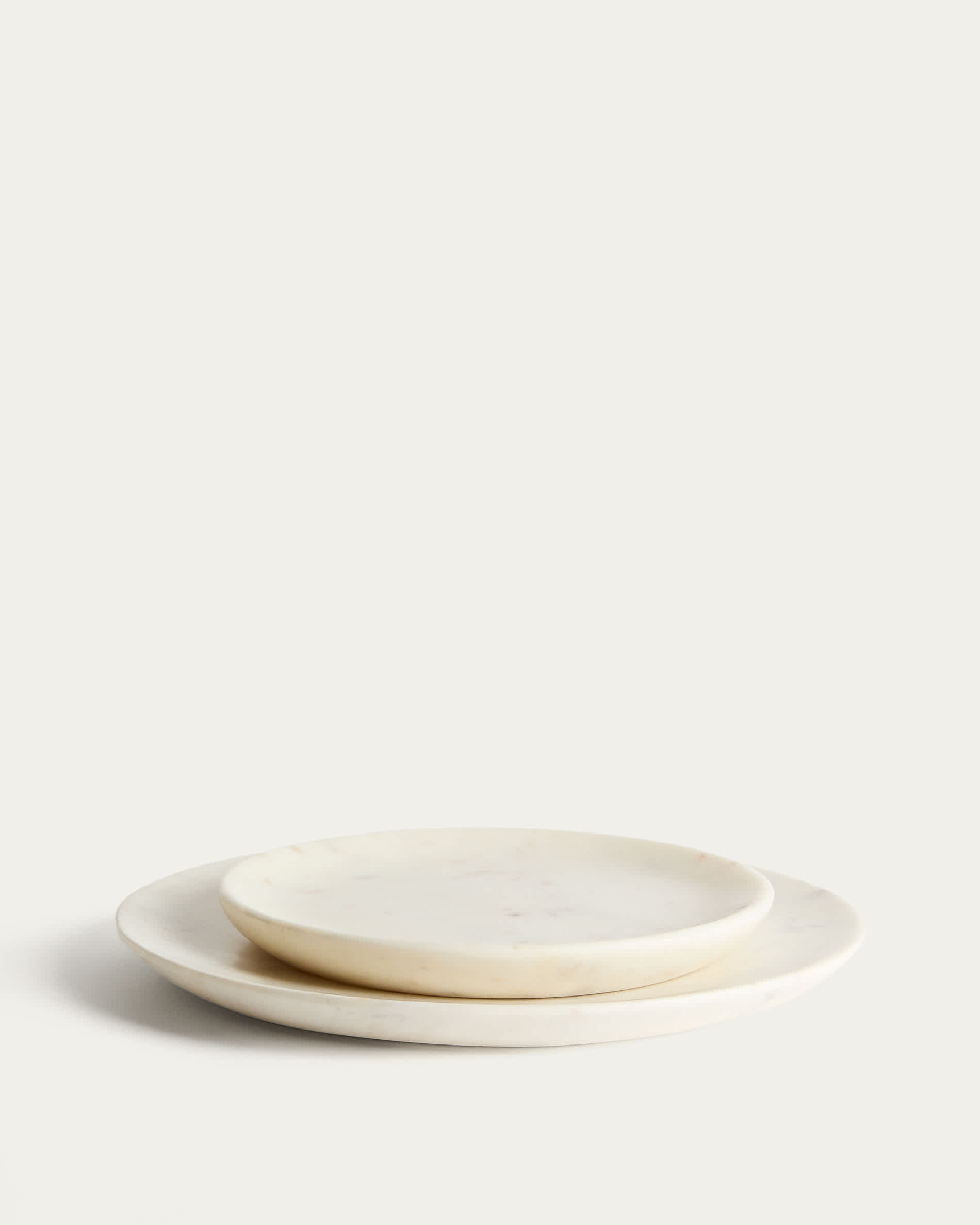 Erefi white marble flat plate