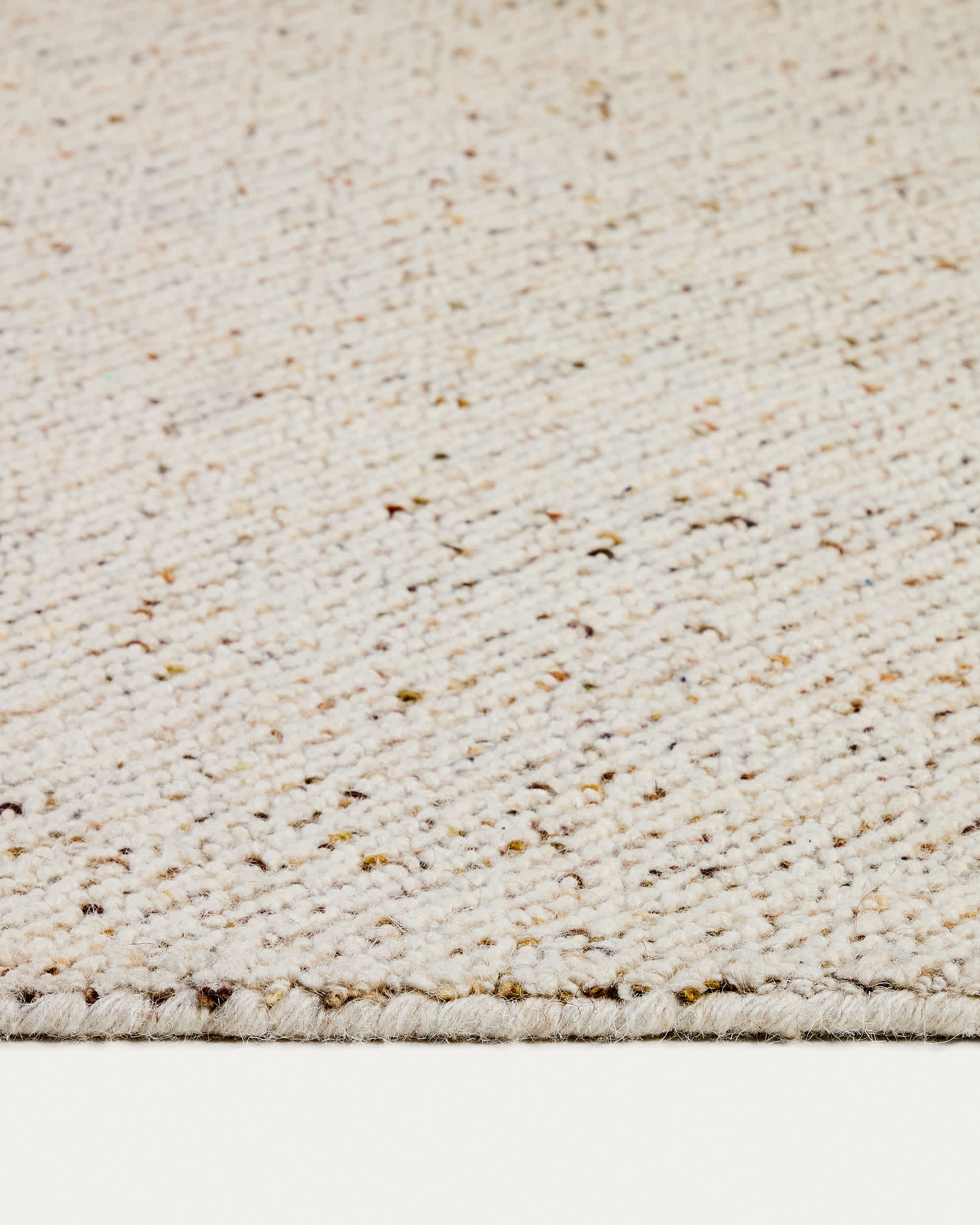 Lenuo ecru wool and cotton jacquard rug 200 x 300cm
