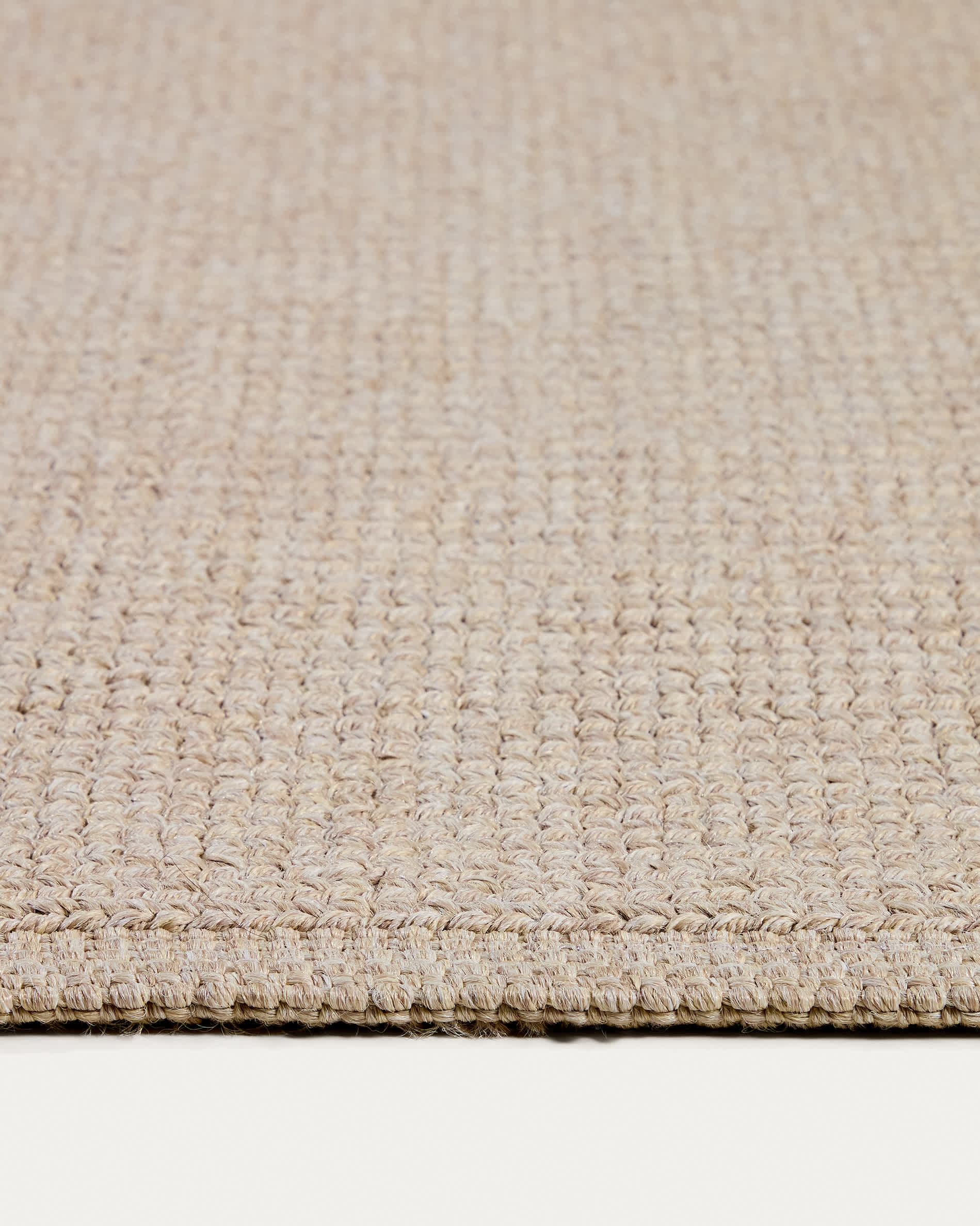 Turiane ecru synthetic fibre rug 200 x 300cm