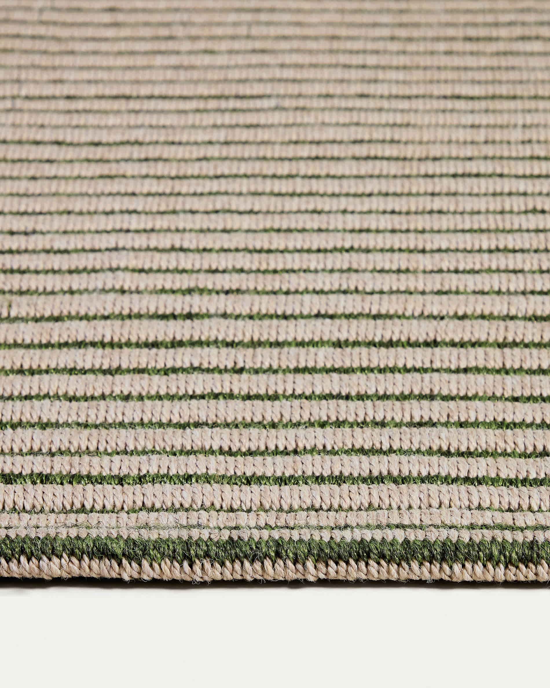 Ardelia green and beige synthetic fibre rug 200 x 300cm