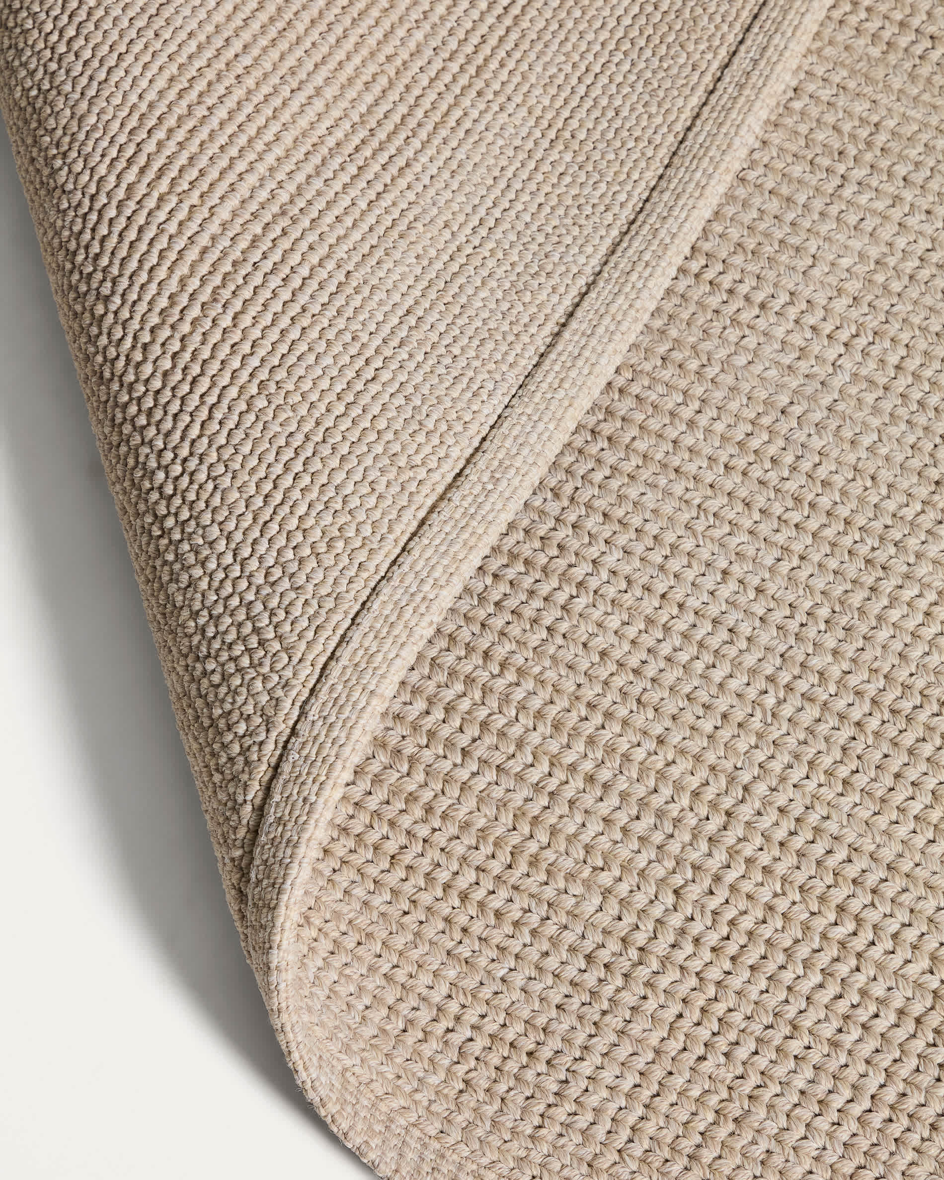 Turiane ecru synthetic fibre rug 160 x 230cm