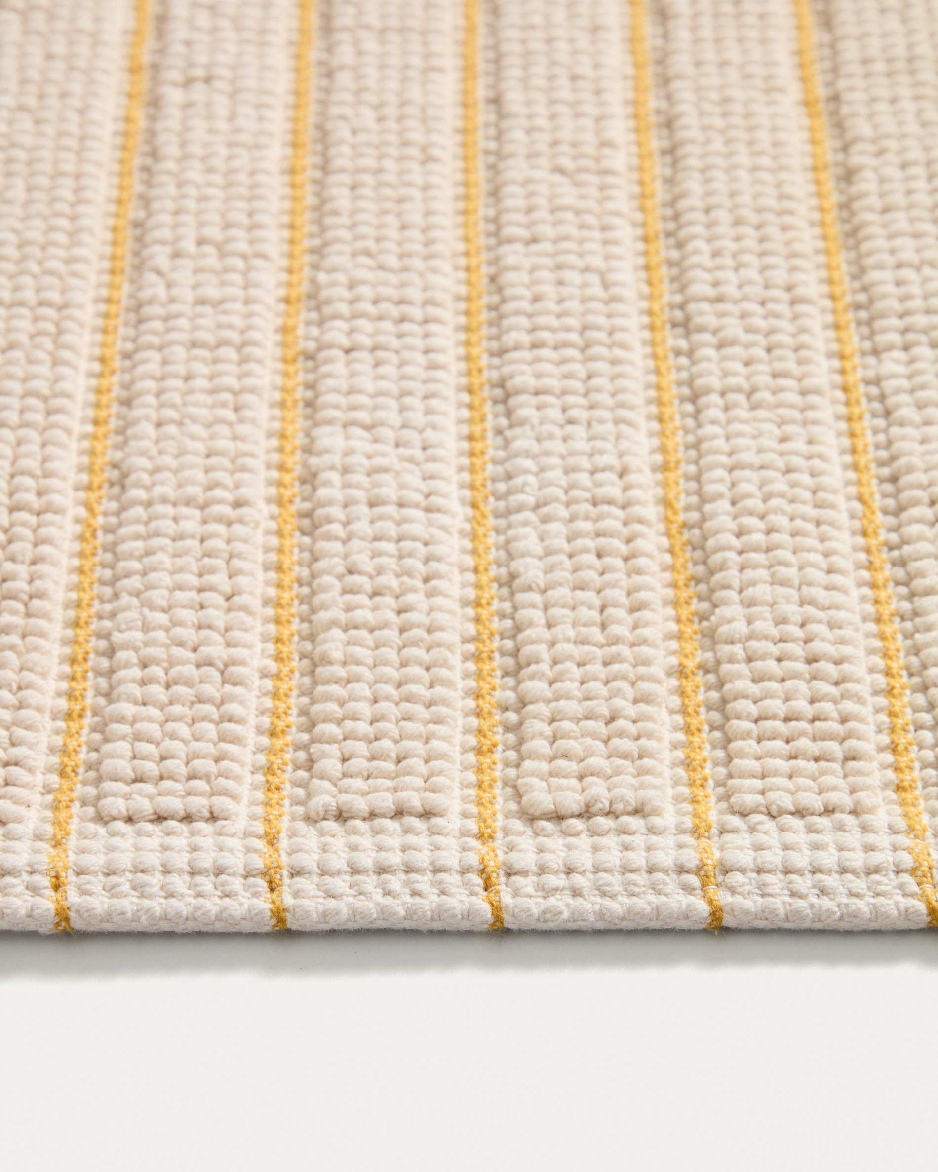 Merade cotton bathmat with yellow stripes 50 x 80cm