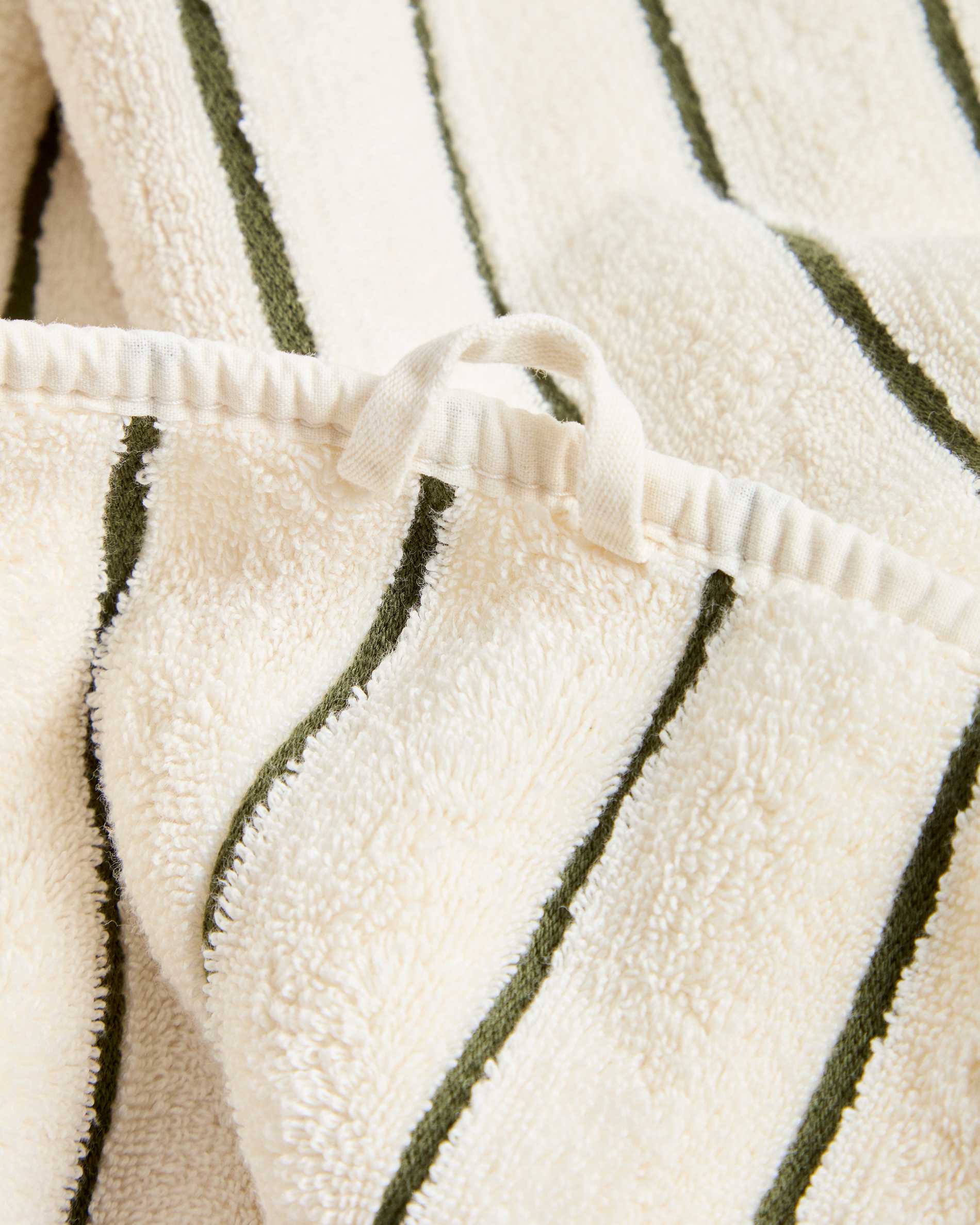Dorane 100% cotton hand towel with green stripes 50 x 90cm