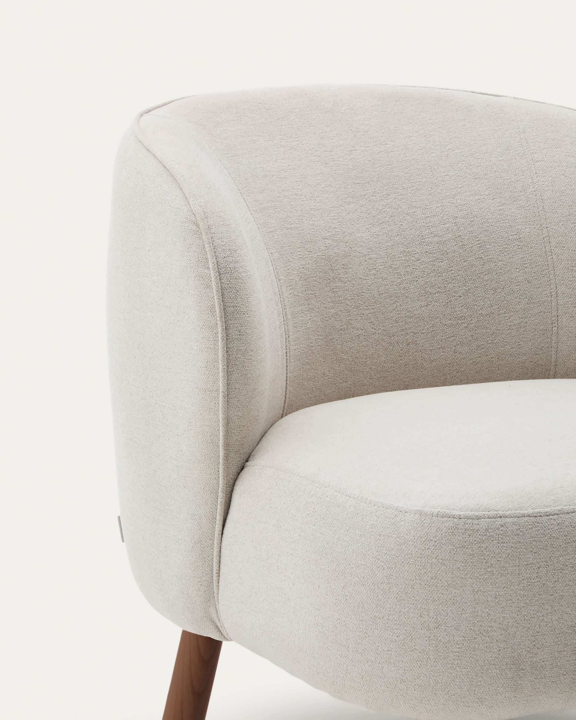 Ulit armchair in beige chenille with solid ash wood legs with walnut finish