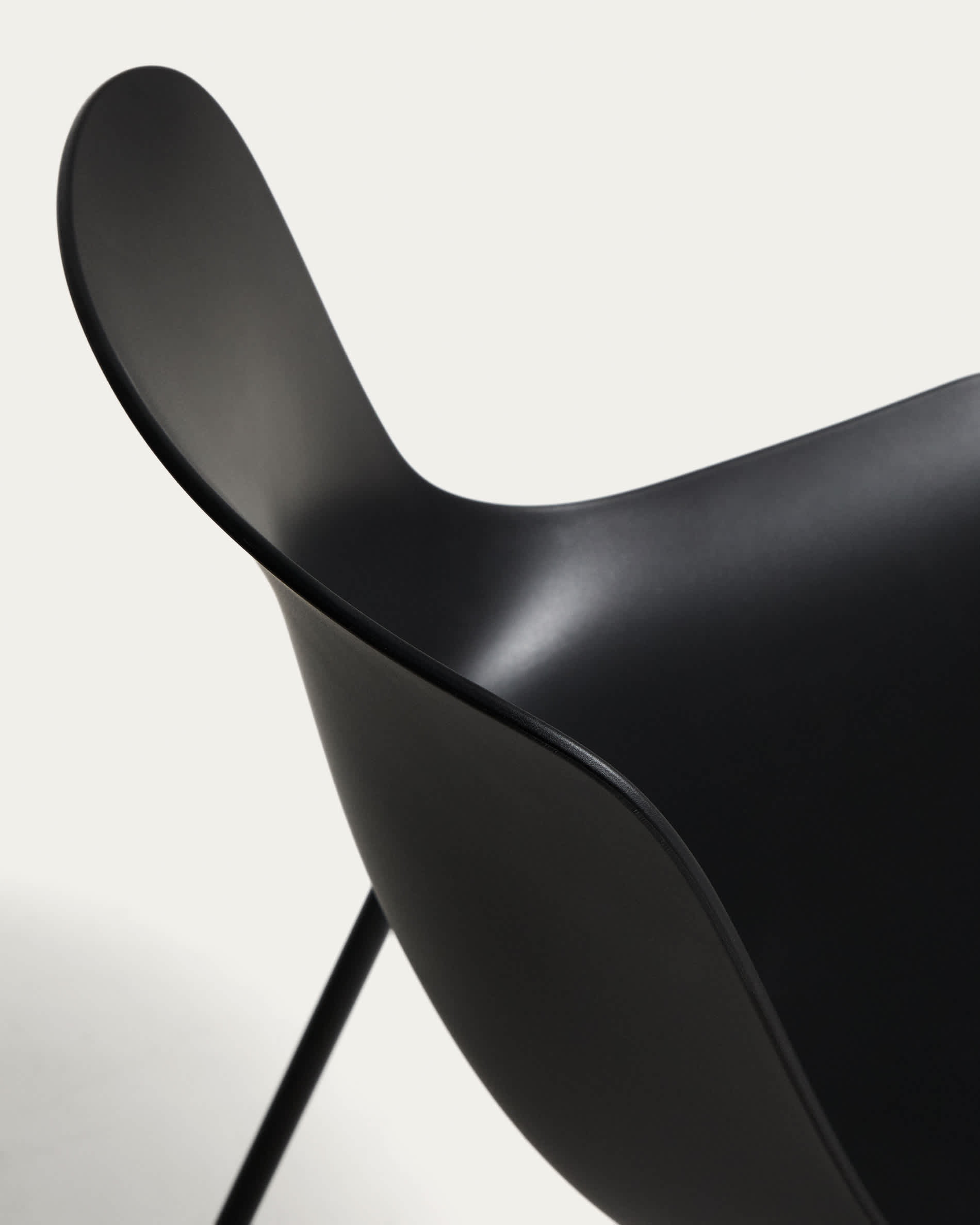 Altea black chair with black-finished steel legs