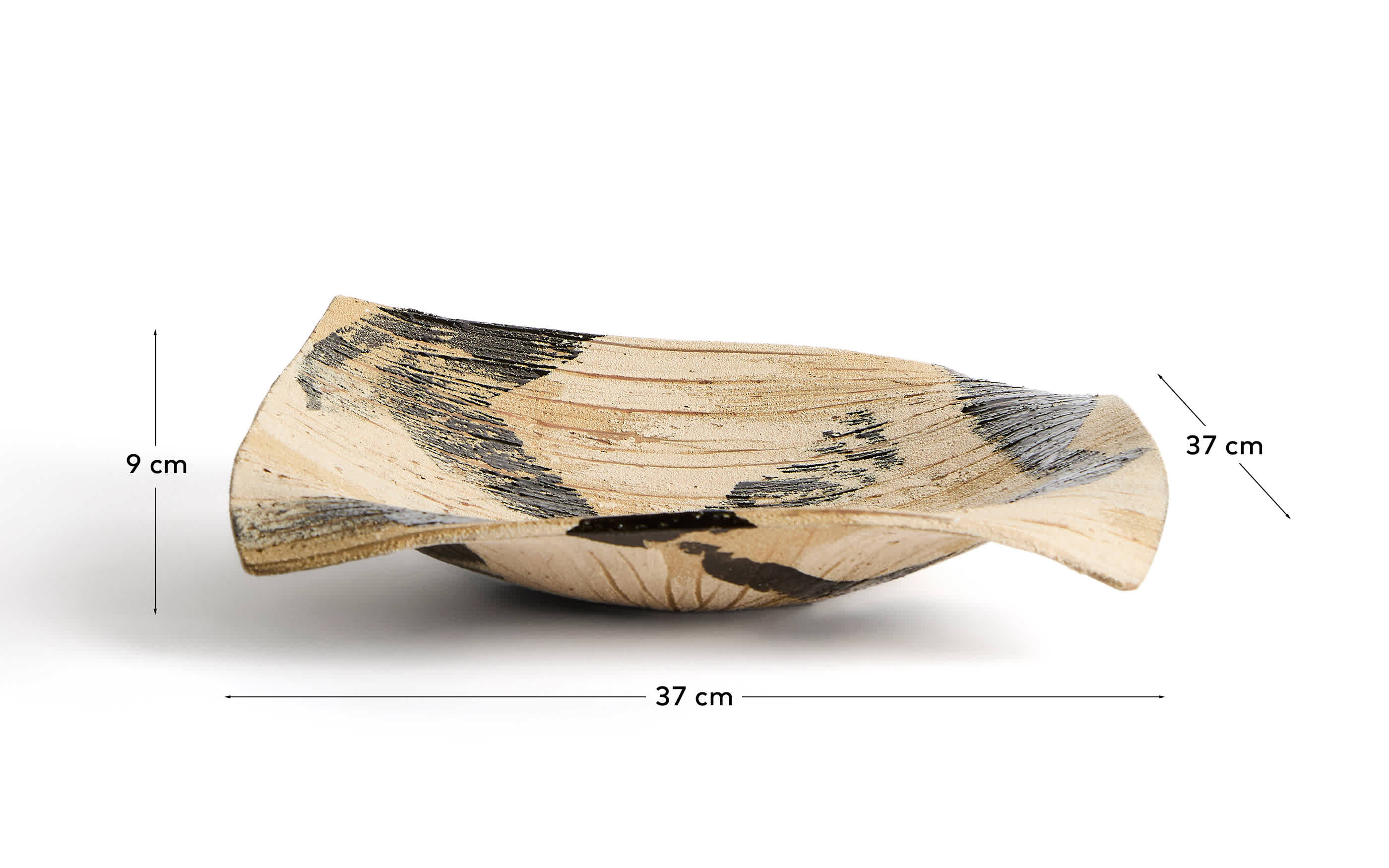 Dirva brown ceramic centrepiece 37 x 37cm