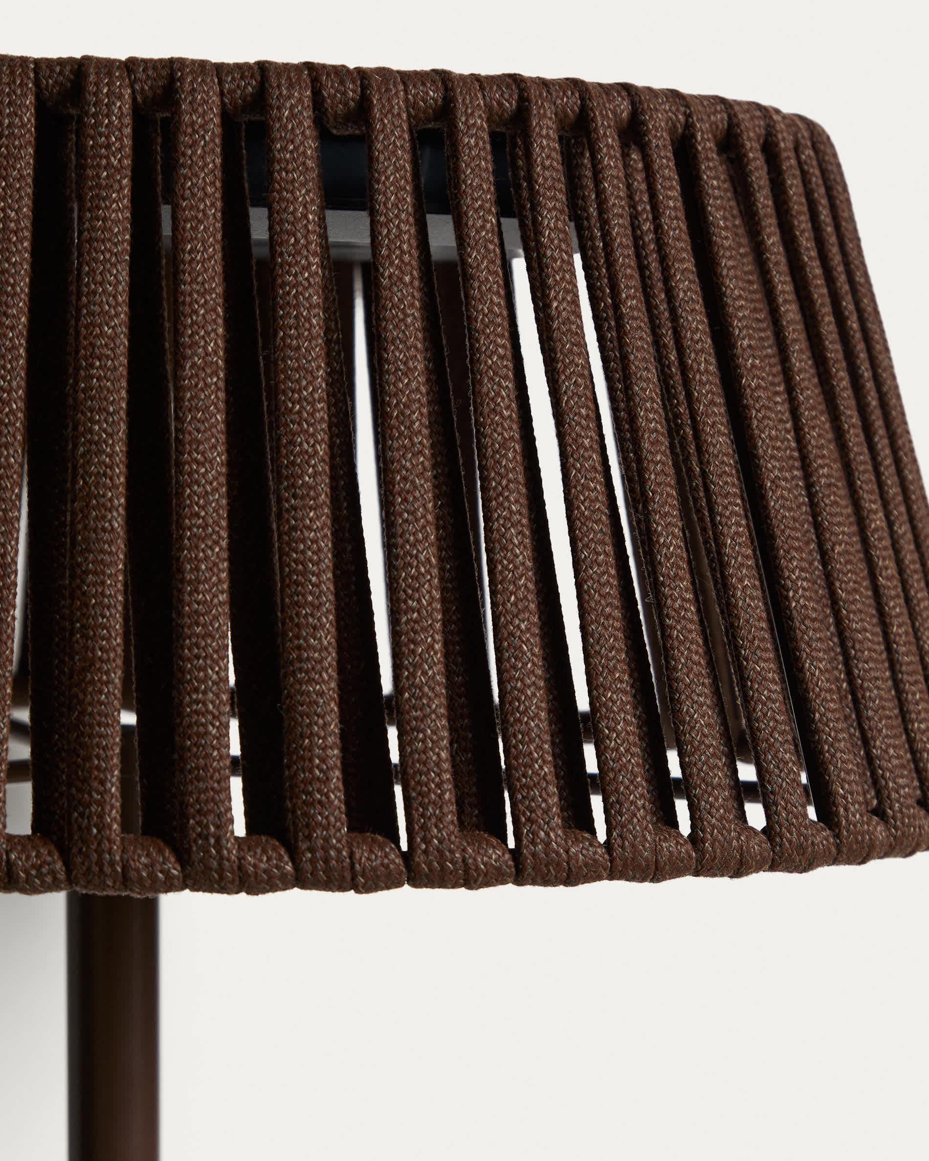 Aldet outdoor solar floor lamp in brown flat rope cord with metal base Ø46cm