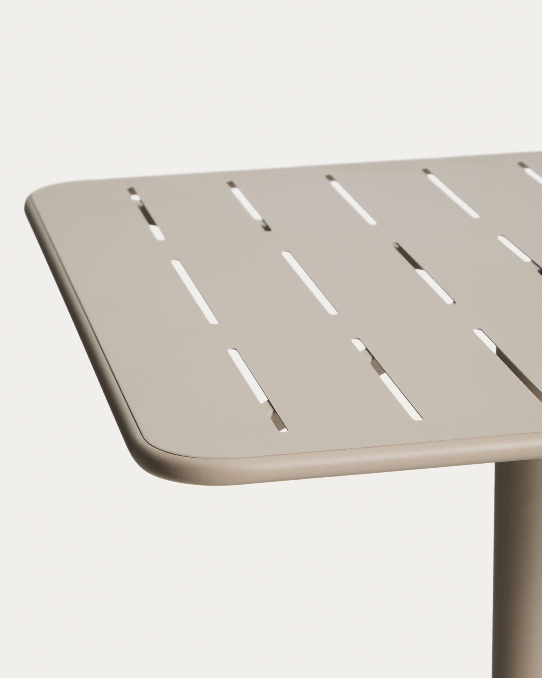 Brai outdoor table in taupe galvanised steel 70 x 70cm