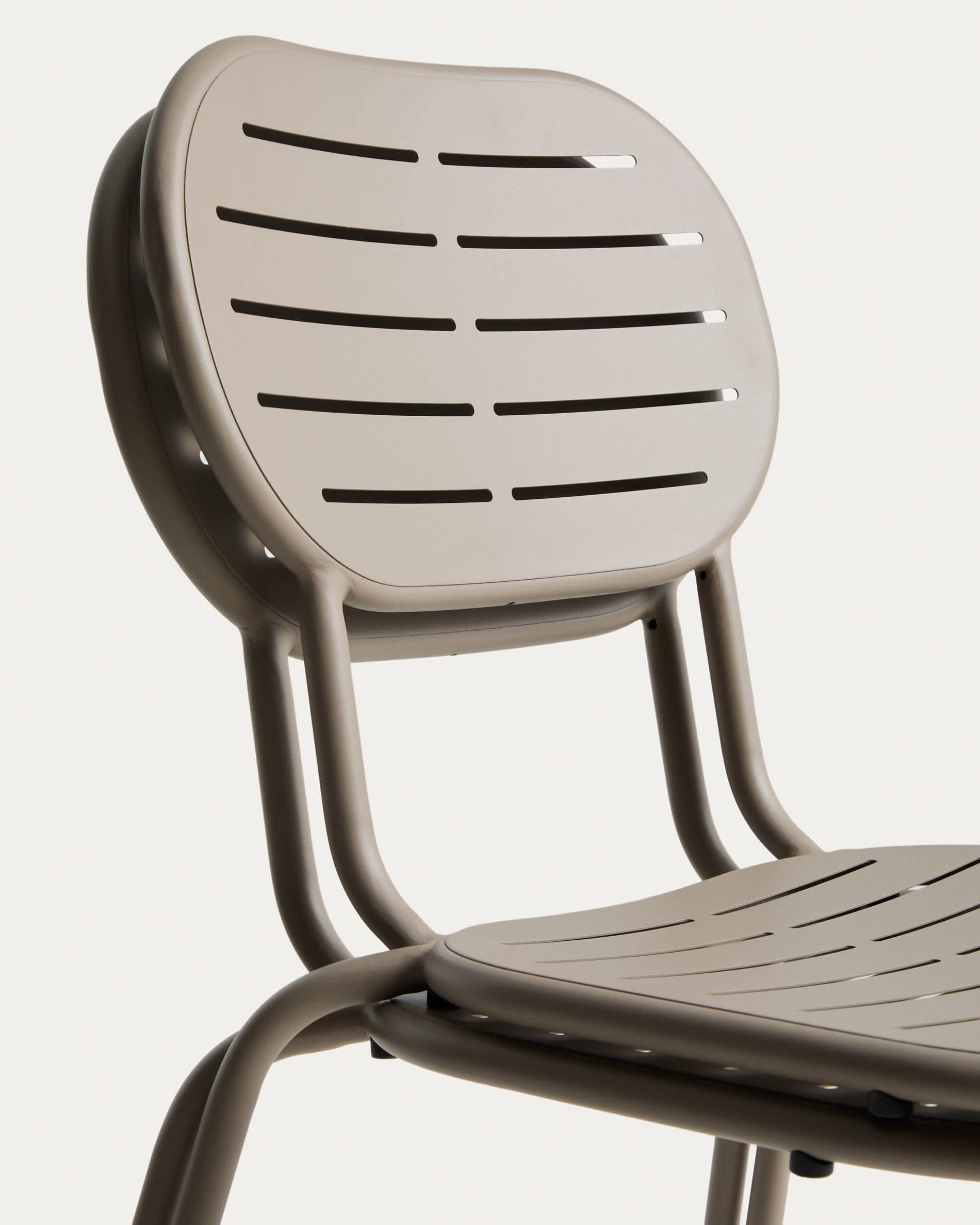 Brai stackable outdoor chair in taupe galvanised steel