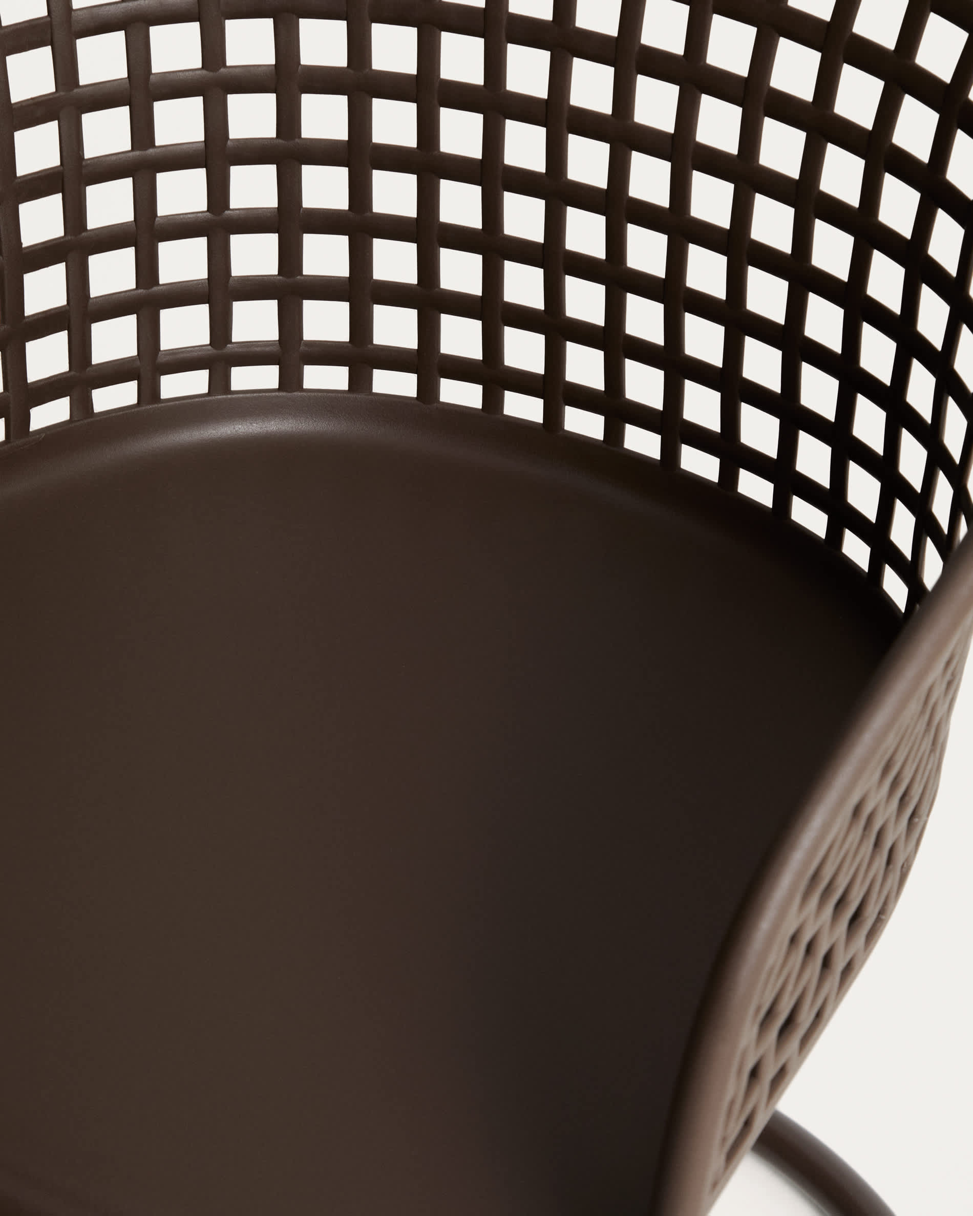 Tenaro brown plastic outdoor chair with steel structure