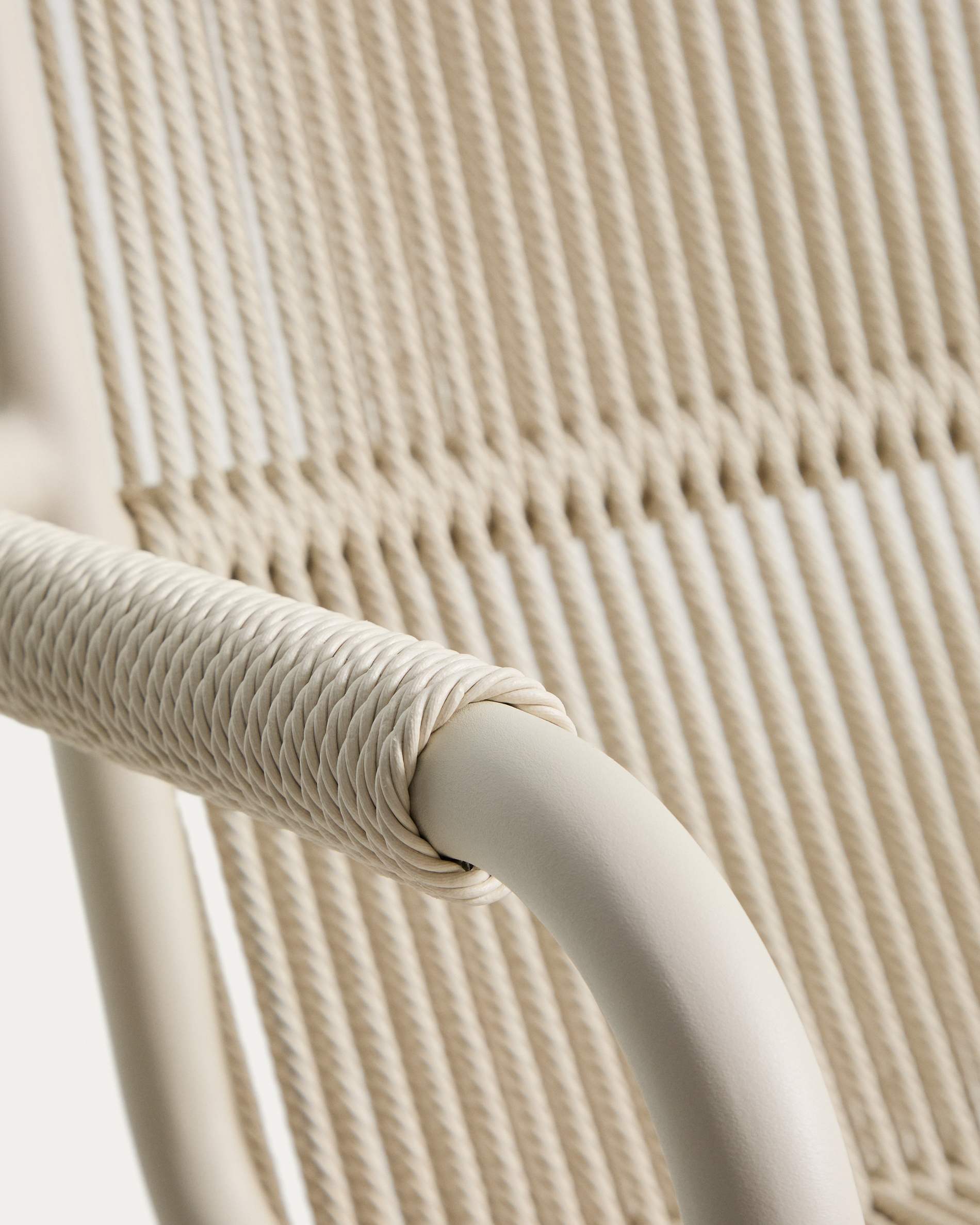 Salis stackable armchair in ecru aluminium and ecru synthetic rope cord