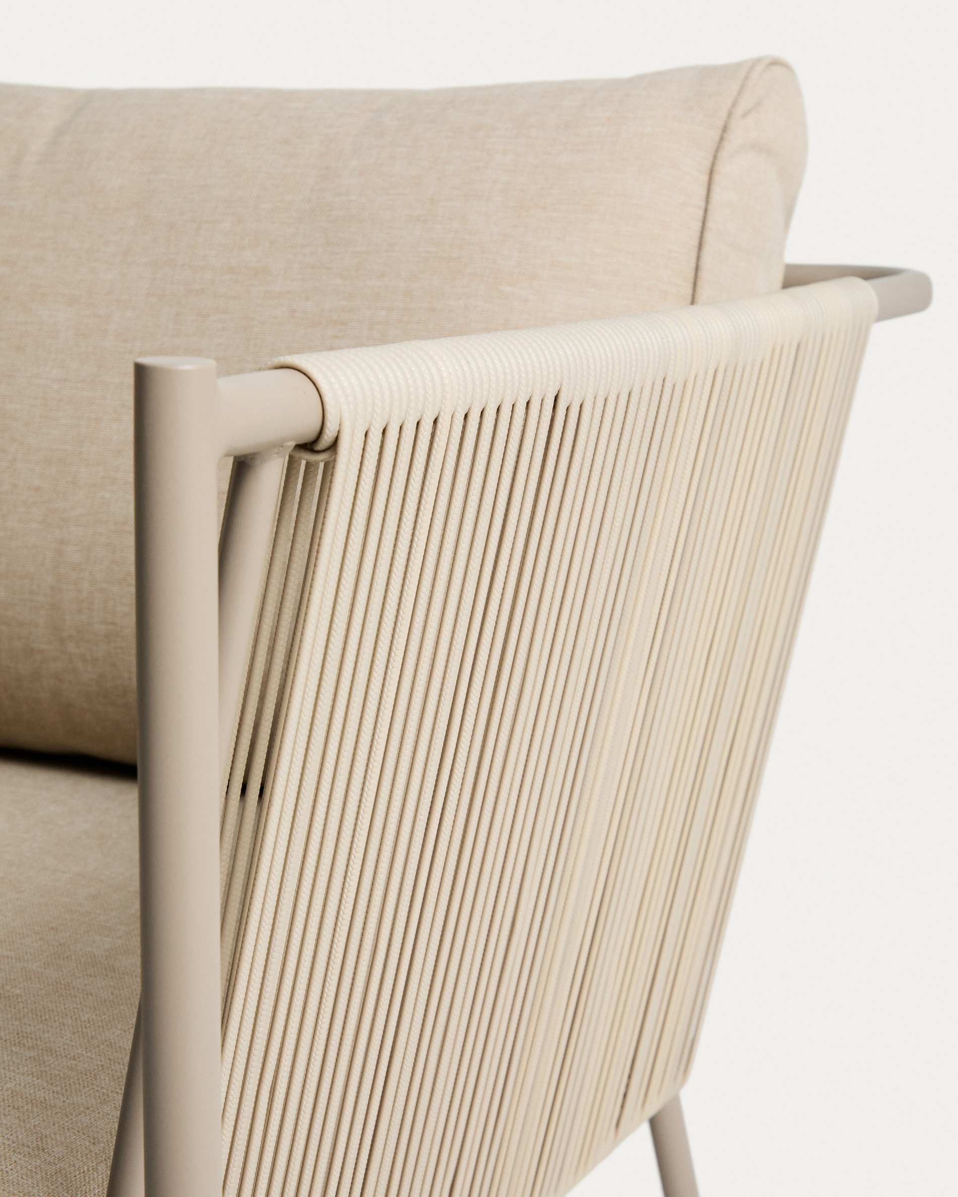 Zivia outdoor armchair in ecru rope cord and taupe galvanised steel