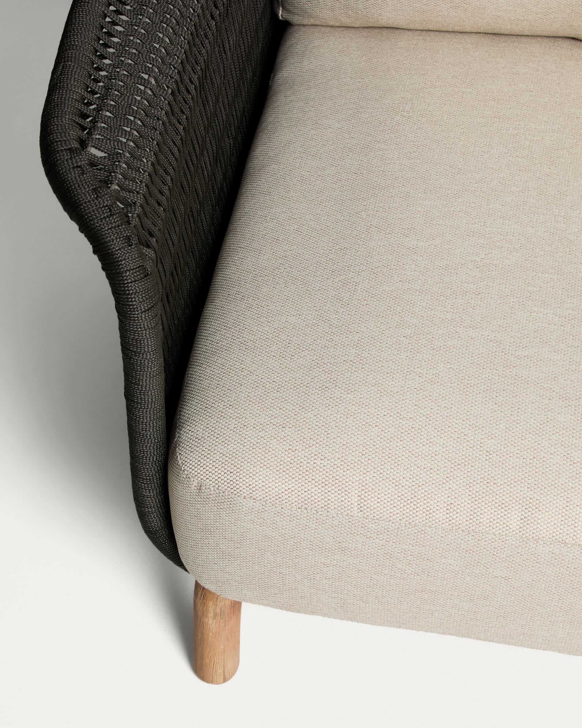 Alipa 3-seater sofa in solid acacia wood and dark grey rope cord 235 cm FSC 100%