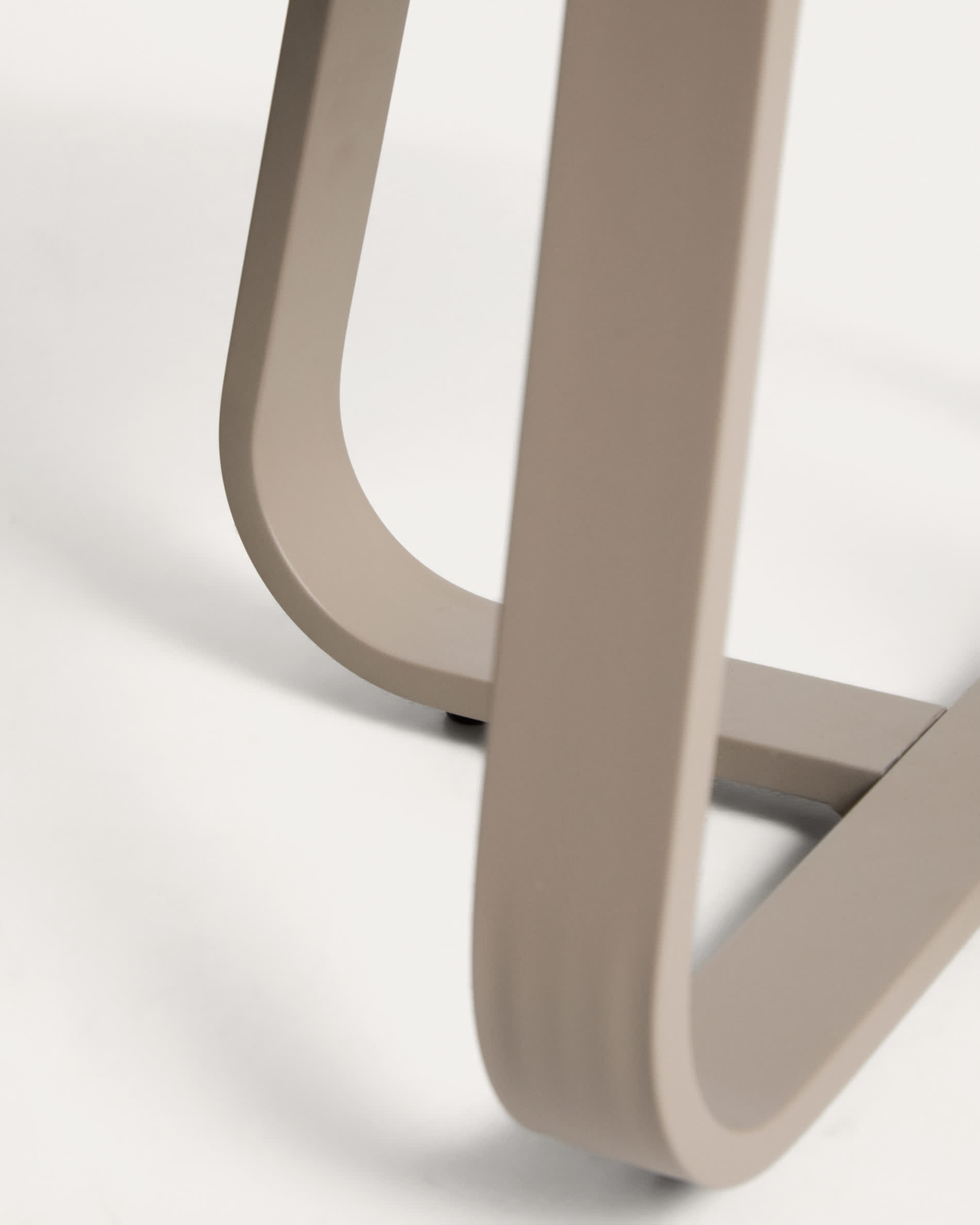 Tamaris taupe aluminium outdoor side table Ø48cm