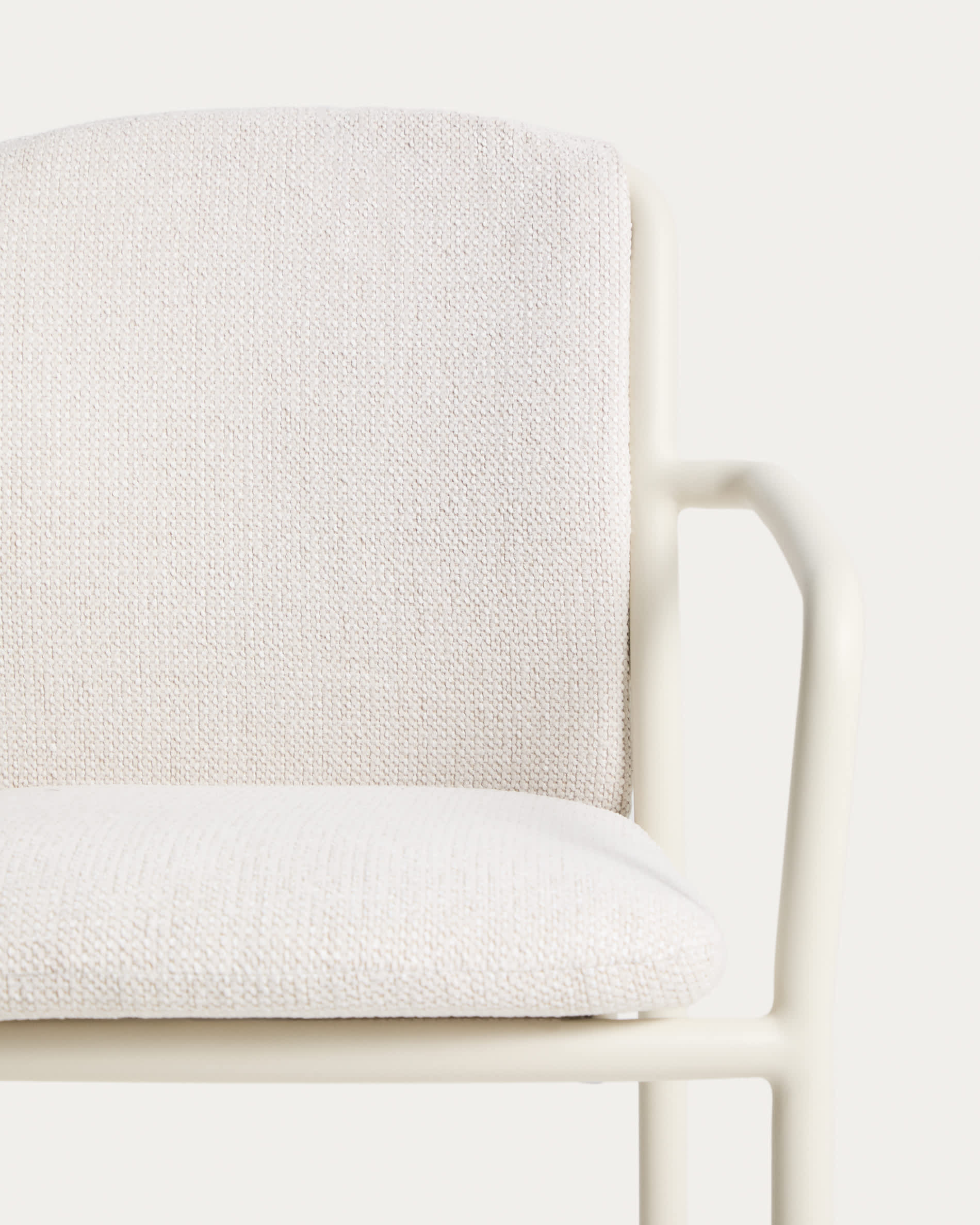 Linosa stackable outdoor chair in ecru aluminium with beige cushion
