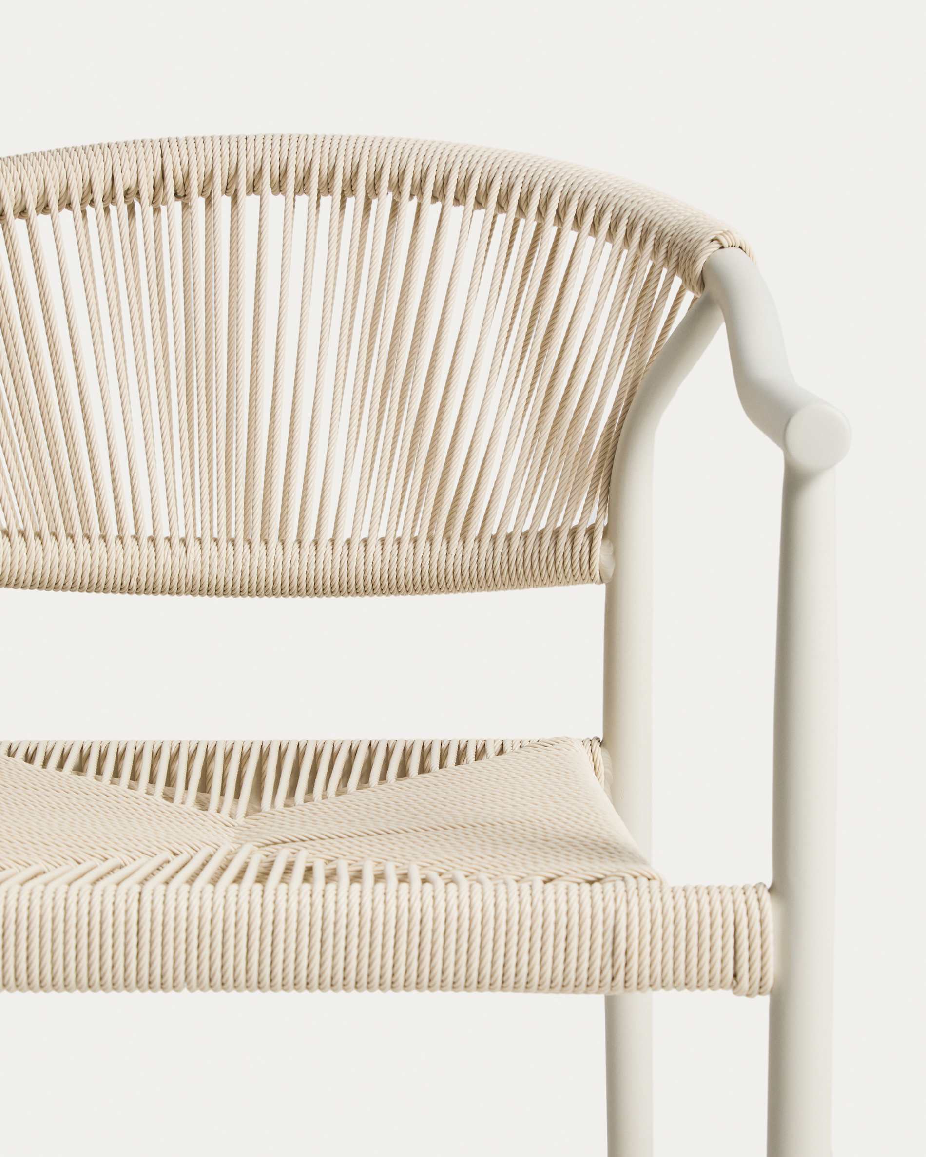 Livadia stackable outdoor chair in ecru aluminium