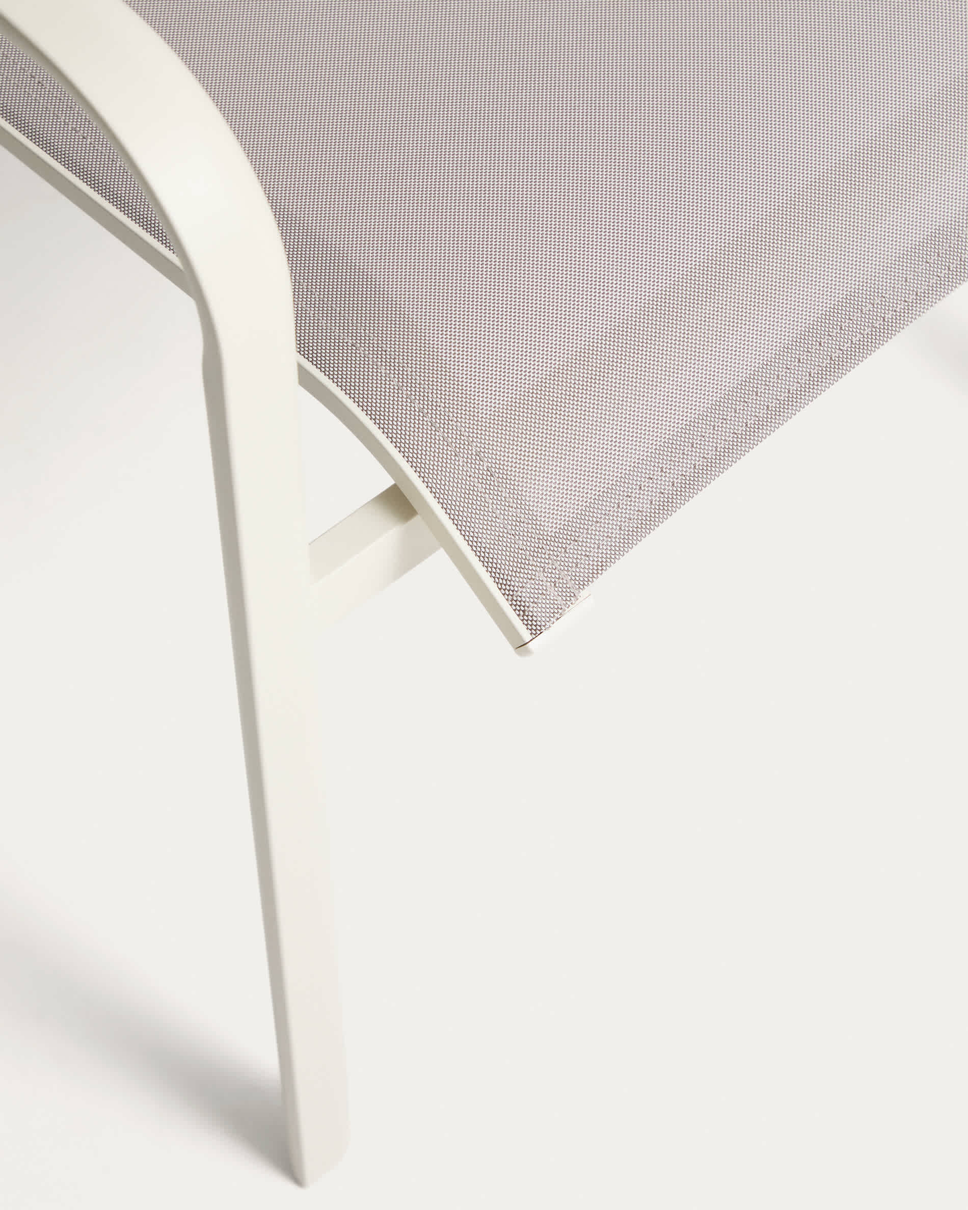 Canea stackable outdoor chair in beige texteline and ecru aluminium