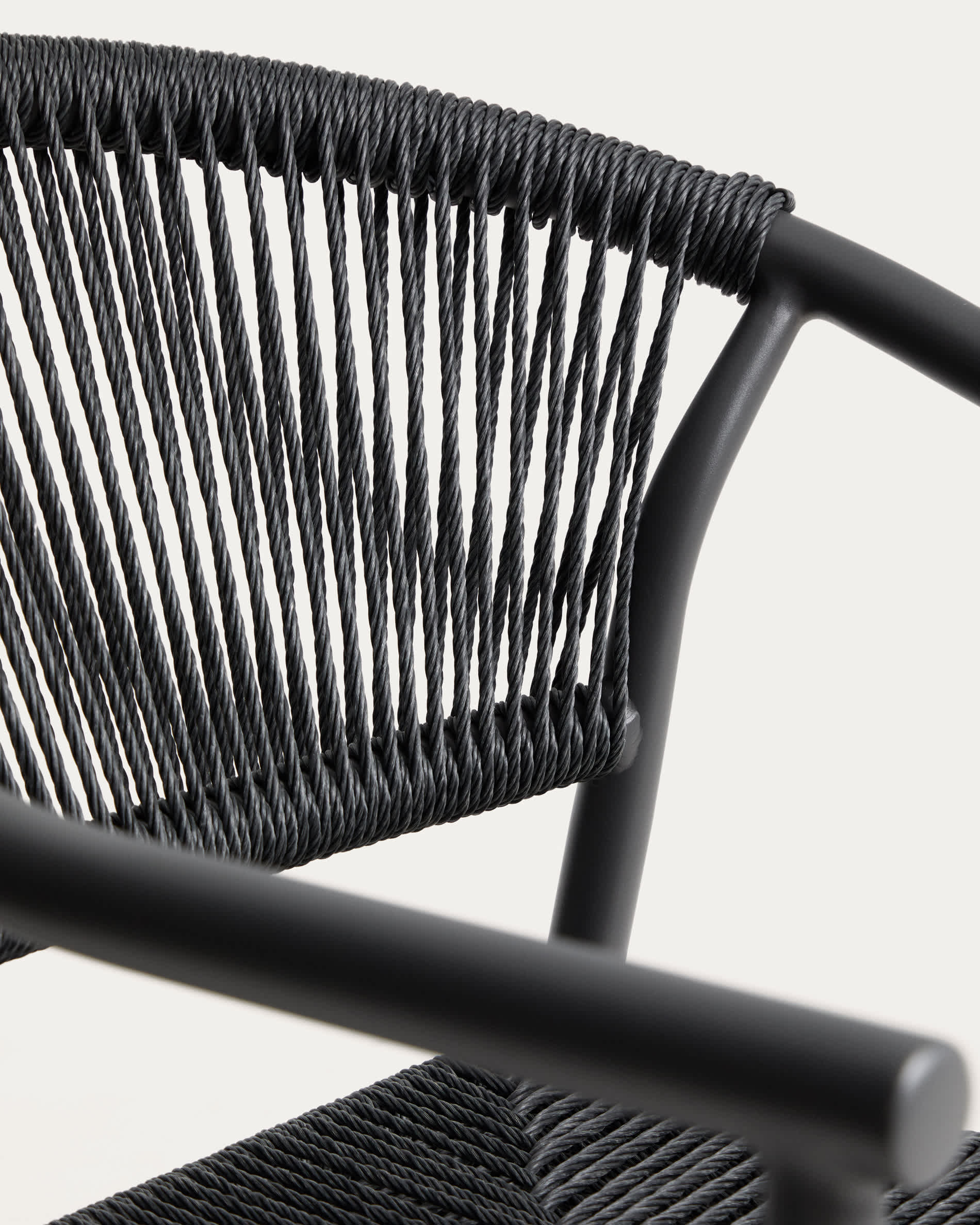 Livadia stackable outdoor chair in graphite aluminium