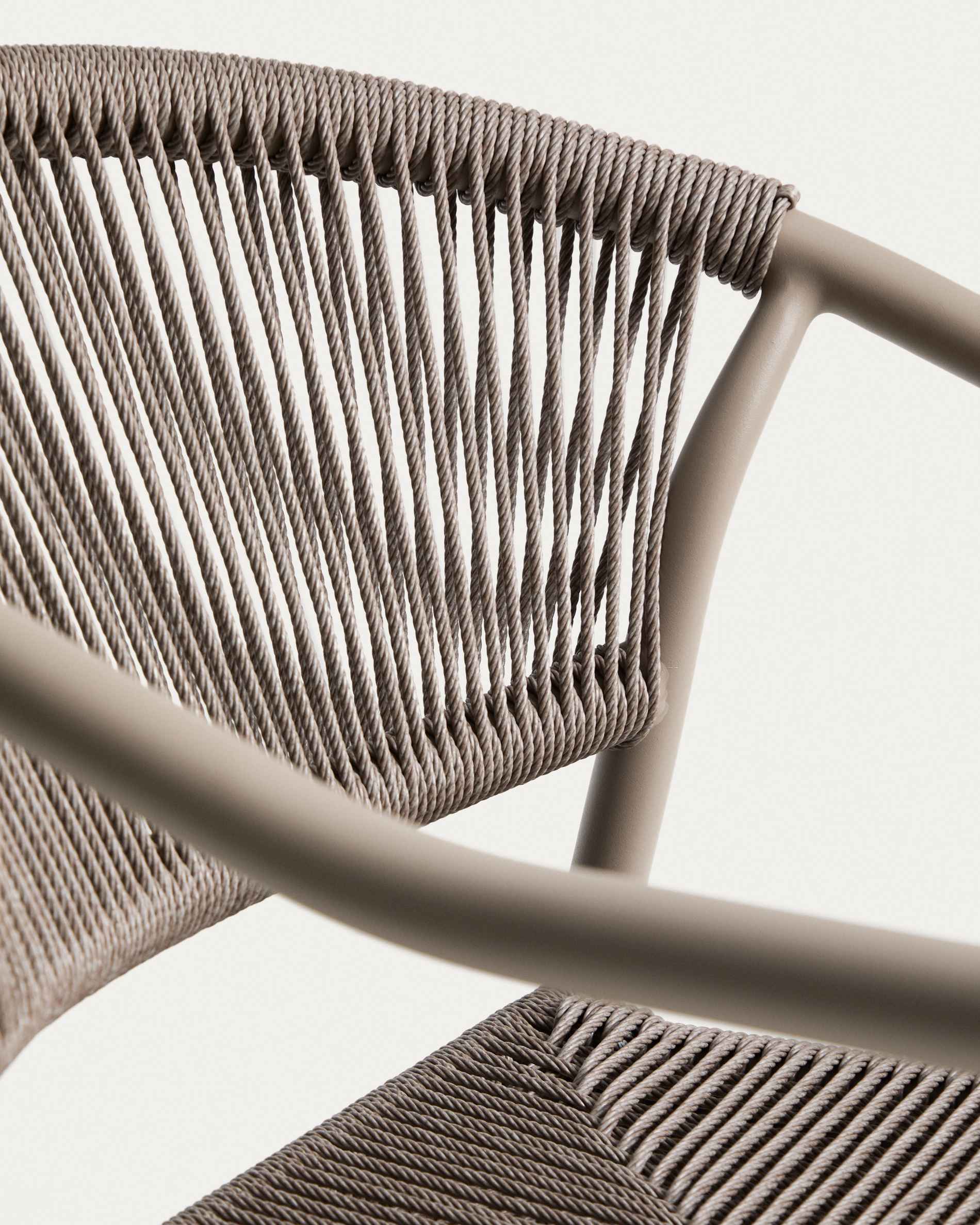 Livadia stackable outdoor chair in taupe aluminium