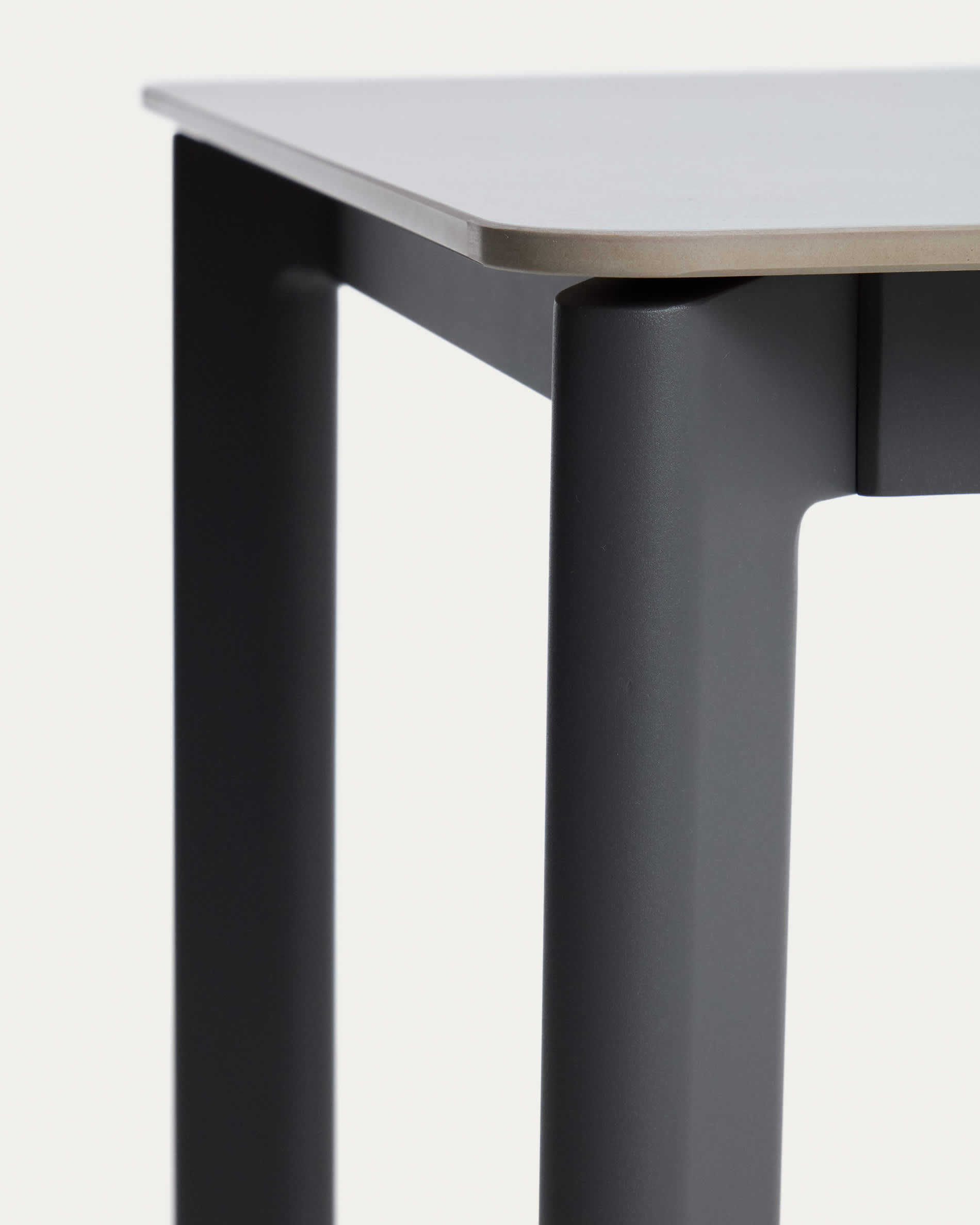 Anafi table in sintered stone and graphite aluminium 140 x 80 cm