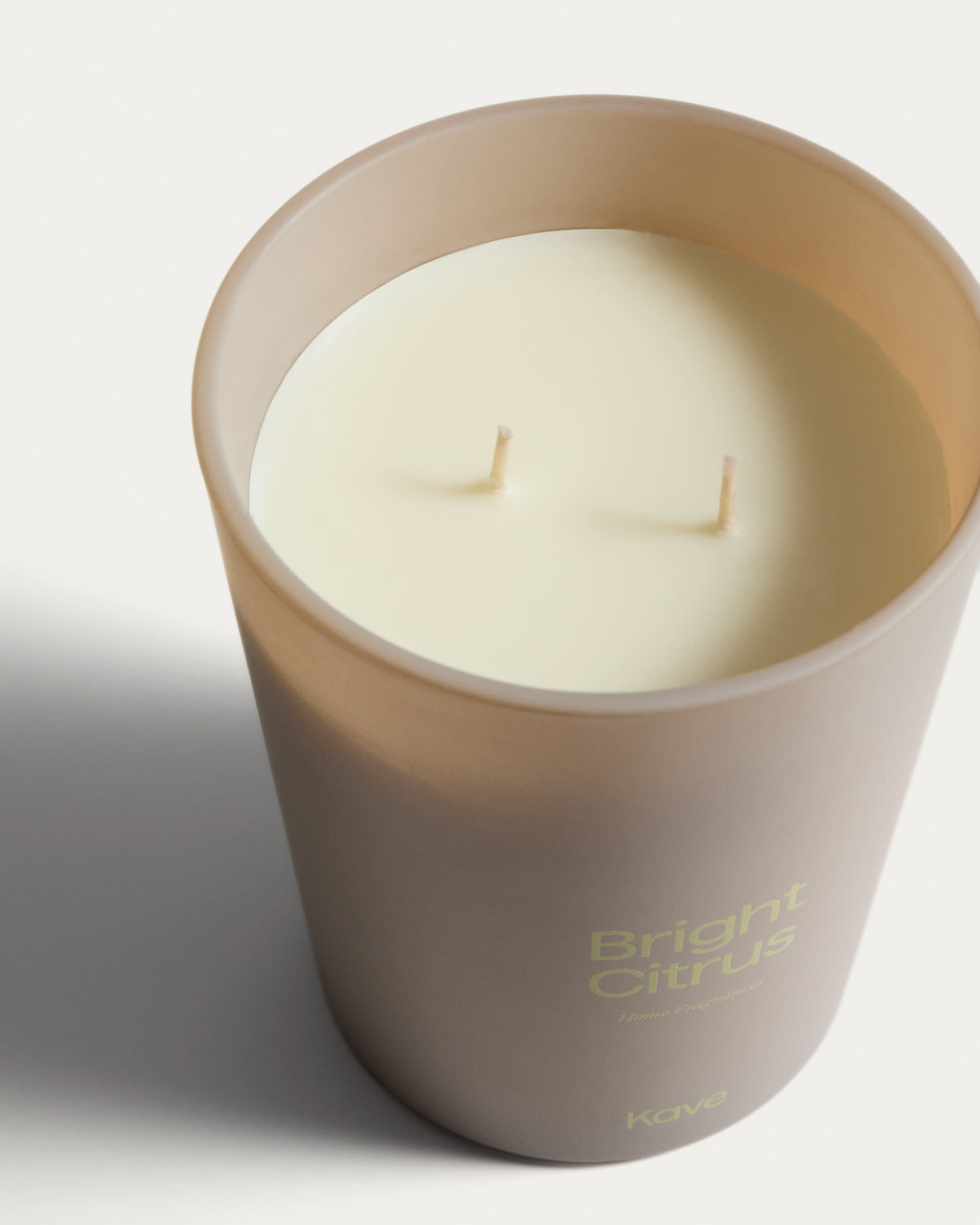 Bright Citrus citronella scented candle 900g