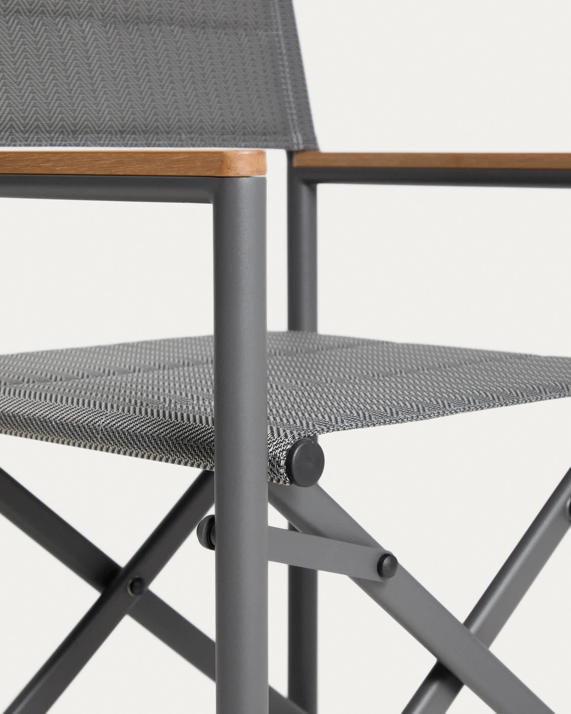 Tisno outdoor folding chair in graphite aluminium and grey texteline